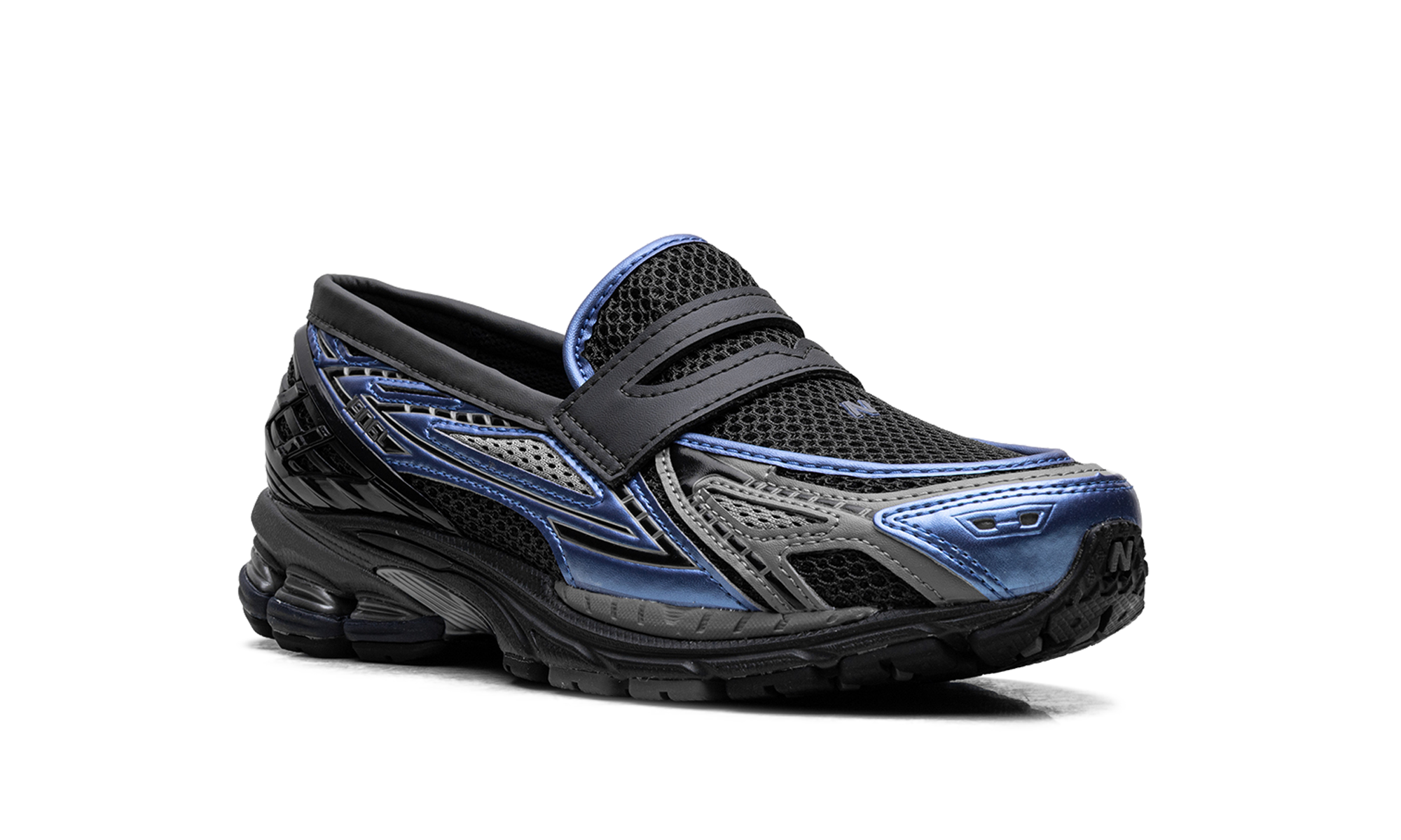 1906l "Black Cement / Blue Gemstone"