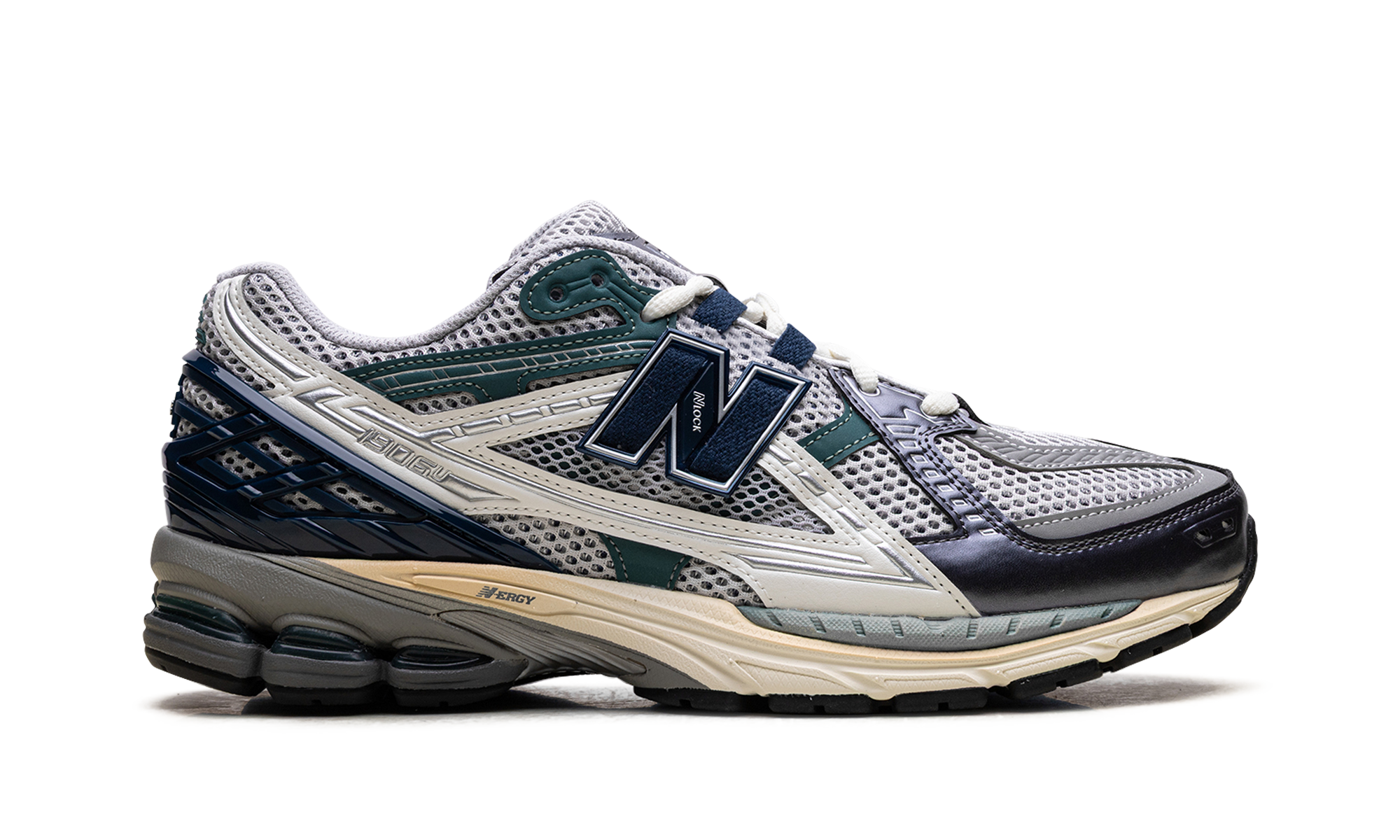 1906r "Silver Metallic / Deep Ocean"