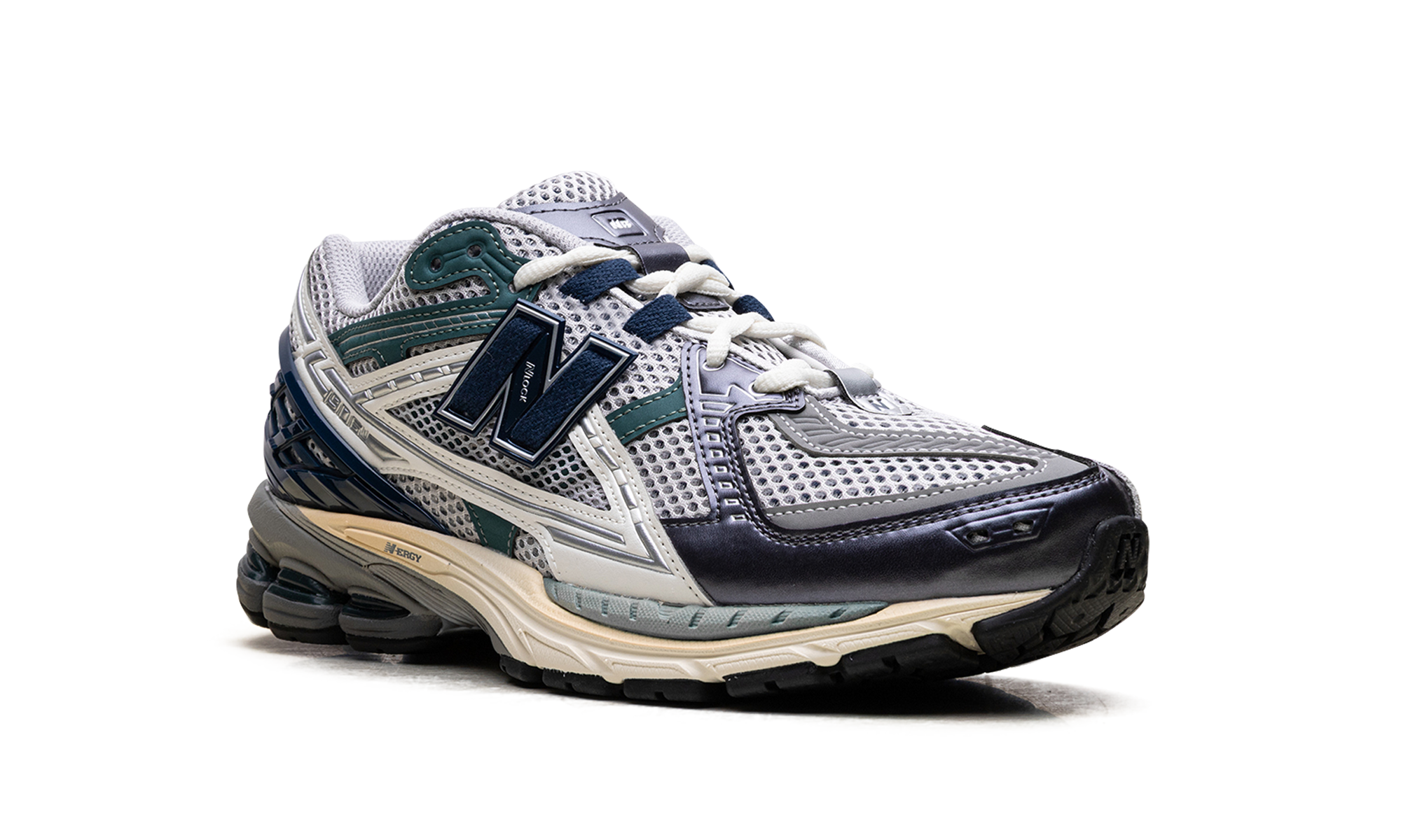 1906r "Silver Metallic / Deep Ocean"