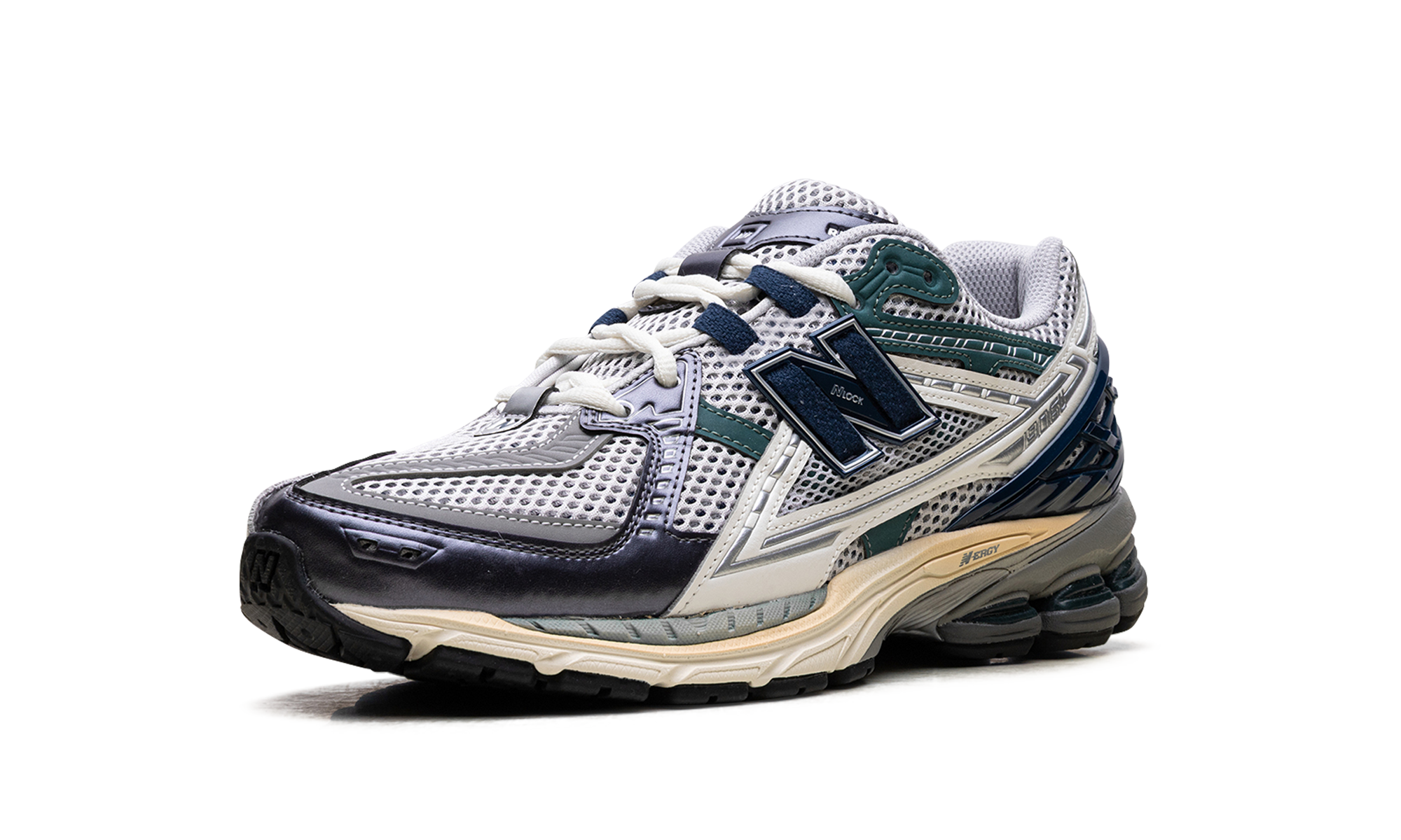 1906r "Silver Metallic / Deep Ocean"