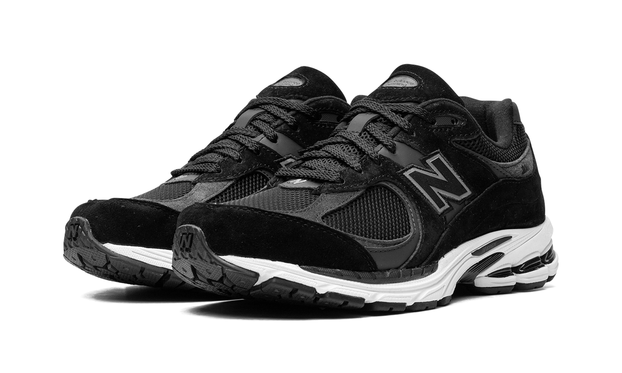 2002r "Black / Gunmetal"