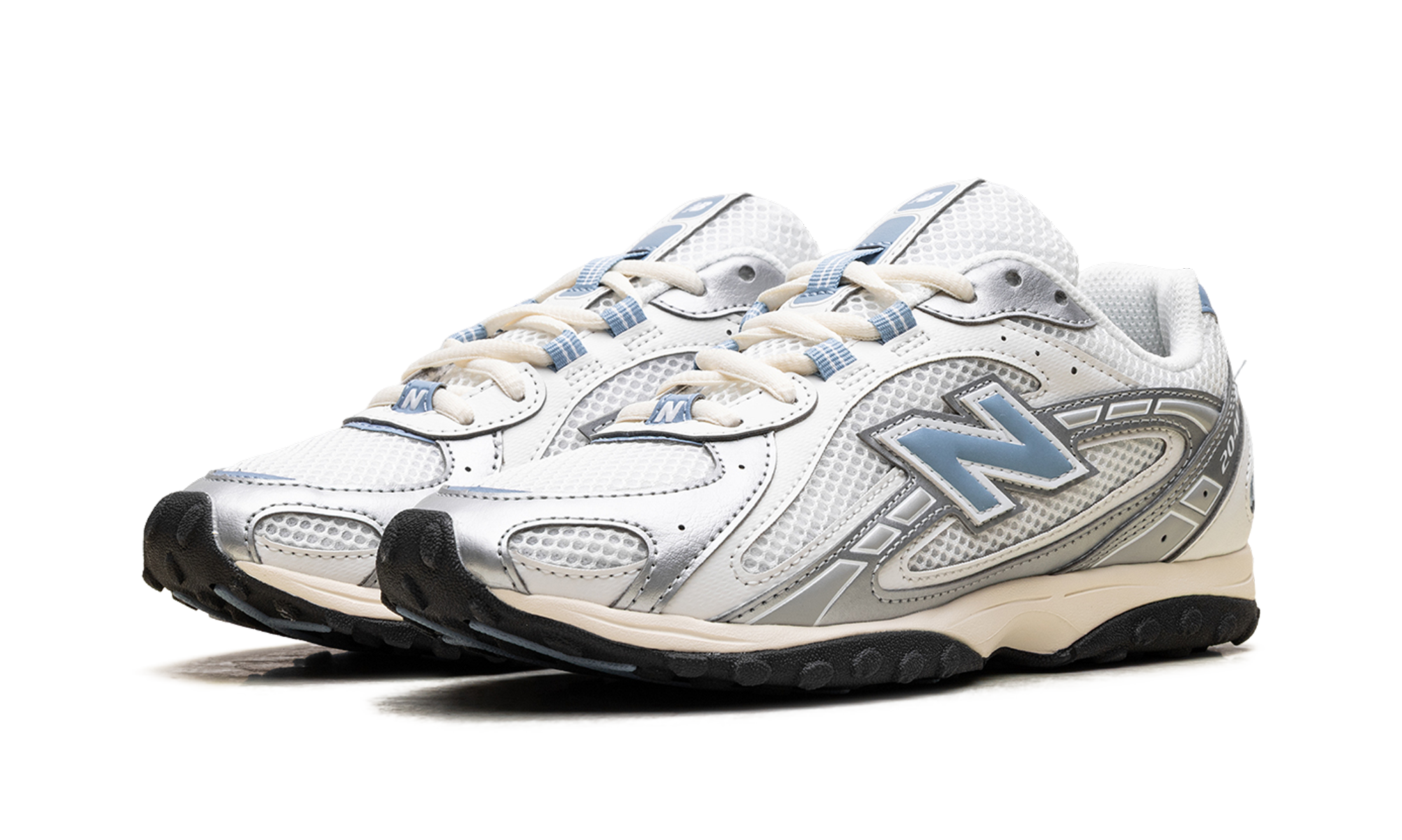204l "Silver Metallic / Sky"