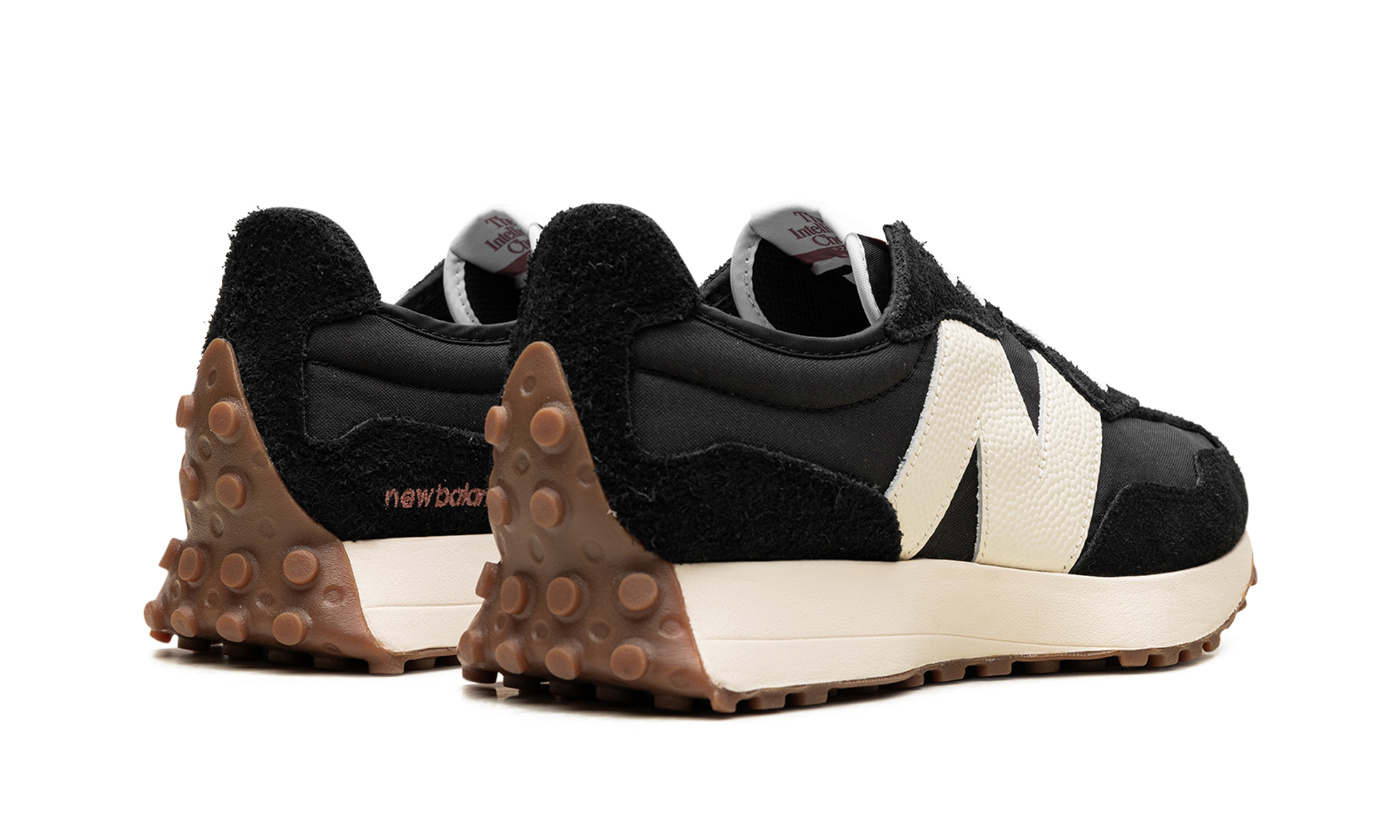 327 Women "Black White Gum"