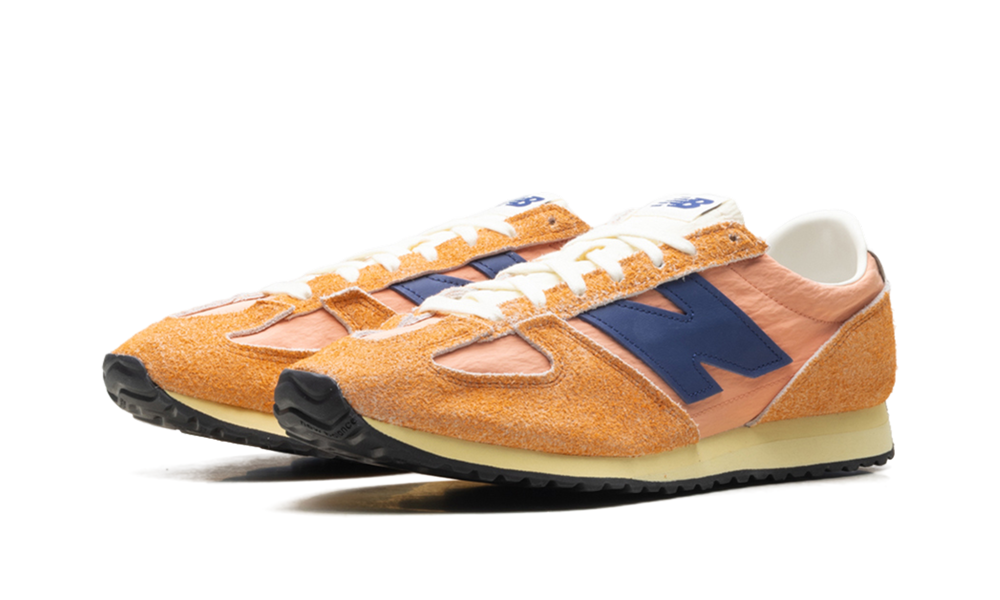471 "Peach Nectar / Blue Oyster"