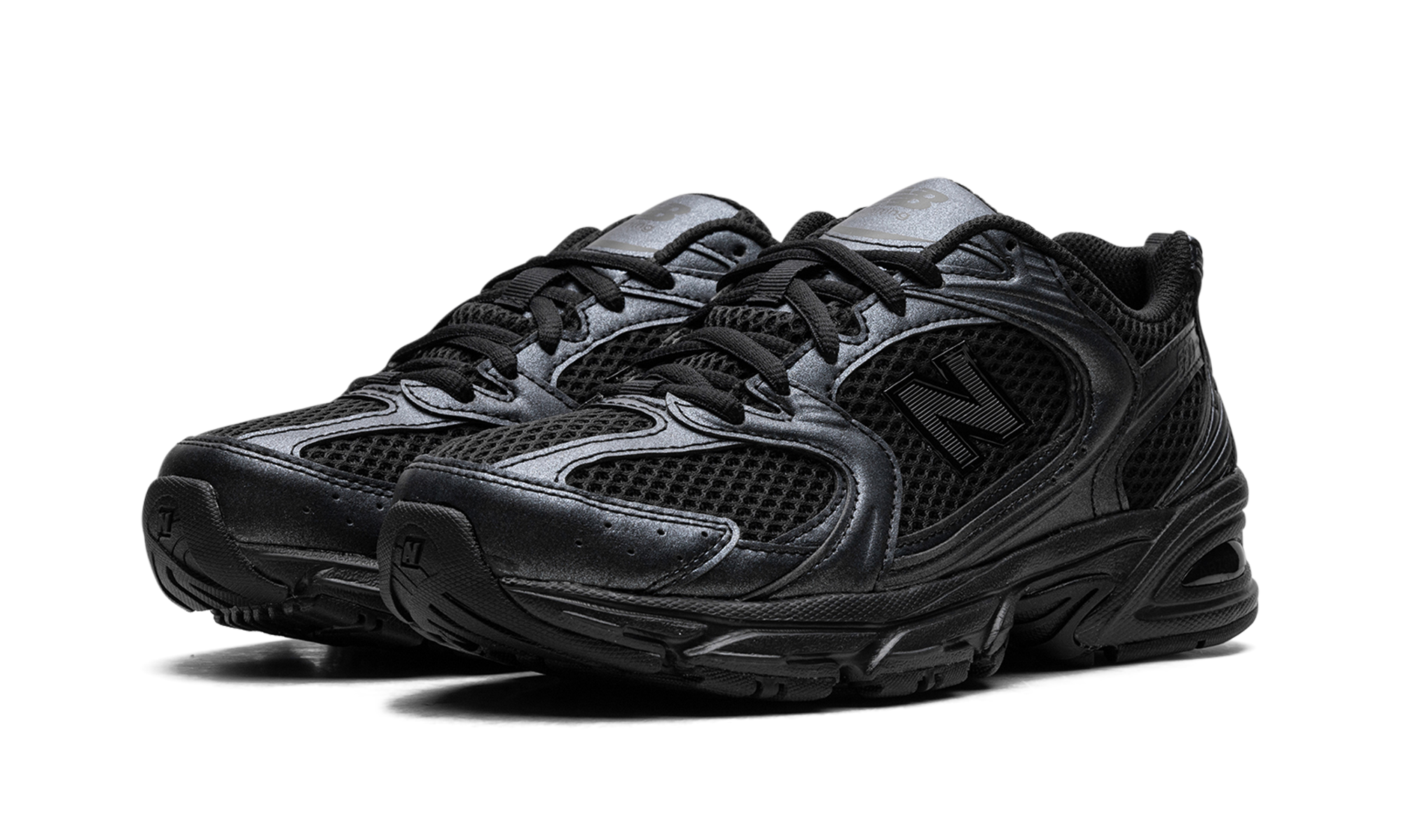 530 "Black Dark Grey"