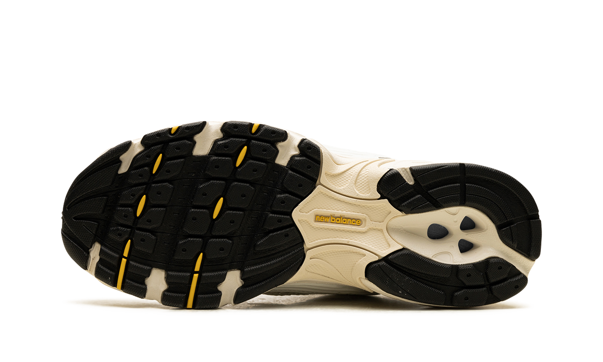 530 "Sea Salt / White / Ginger Lemon / Silver Metallic"