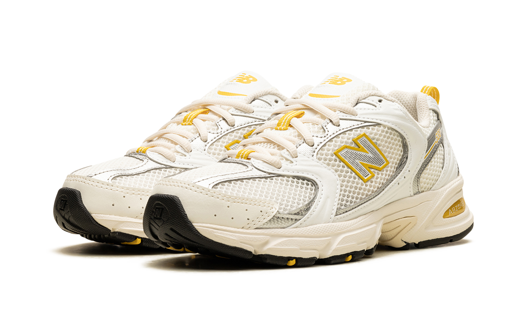 530 "Sea Salt / White / Ginger Lemon / Silver Metallic"