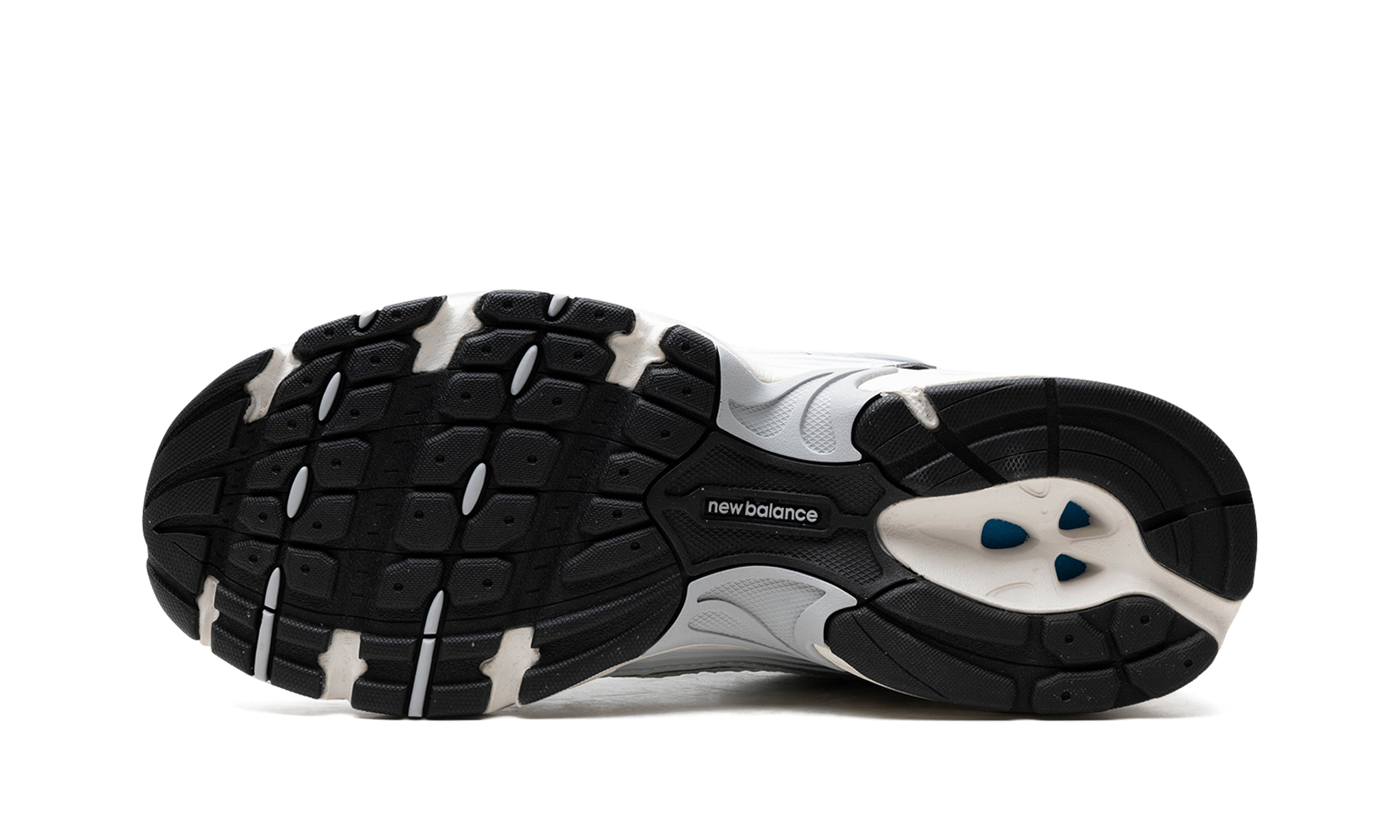 530 "White Silver Black"