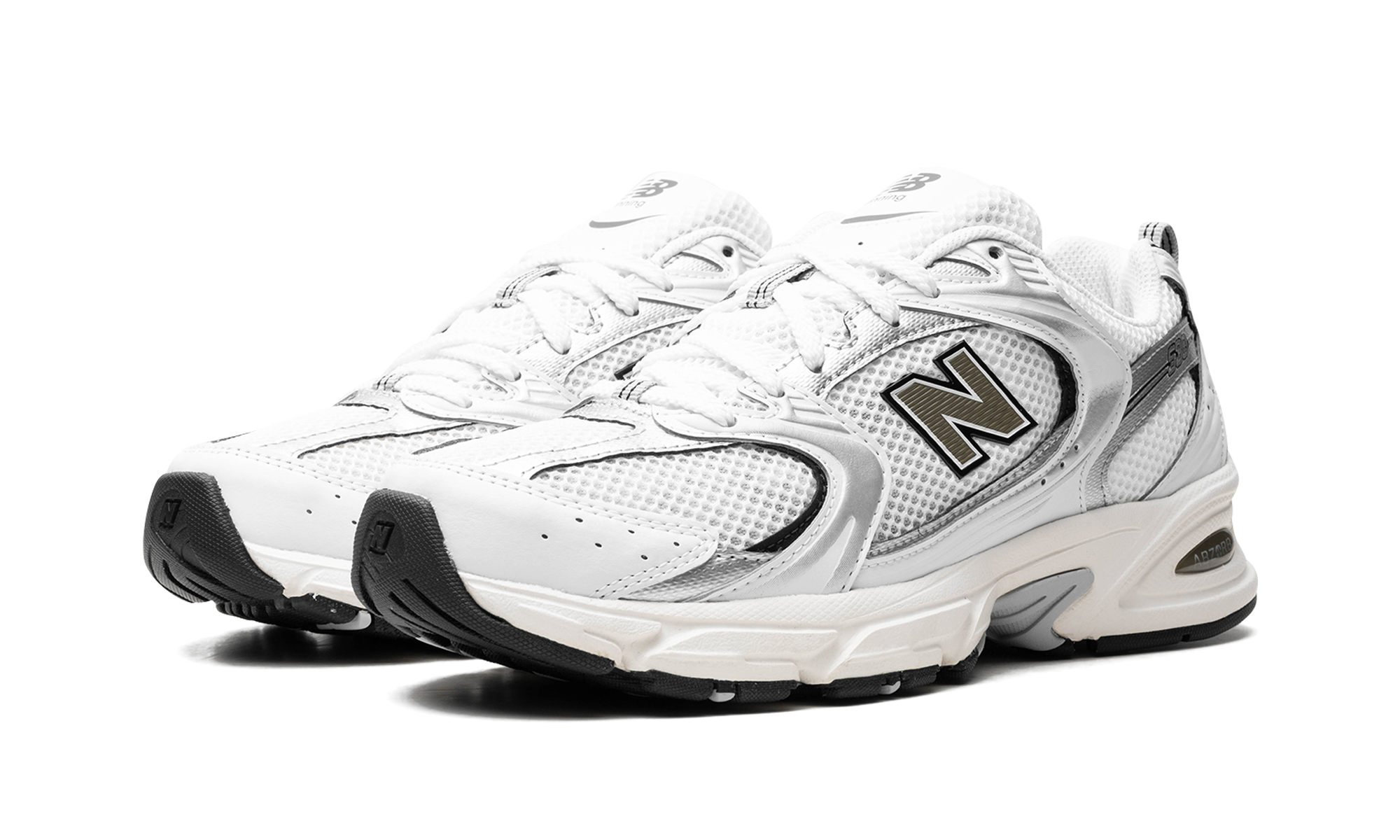 530 "White Silver Black"