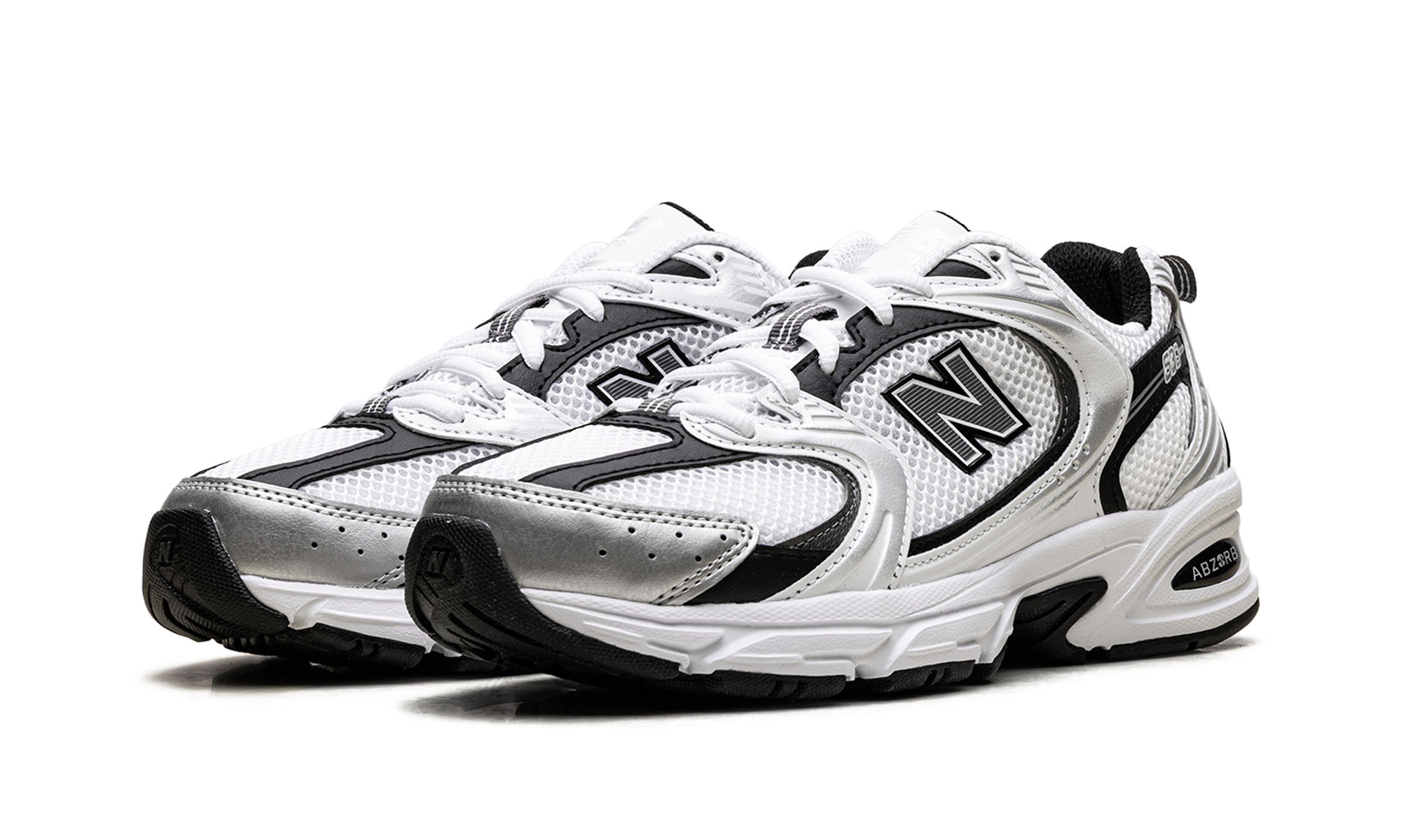 530 "White Silver Metallic Black"