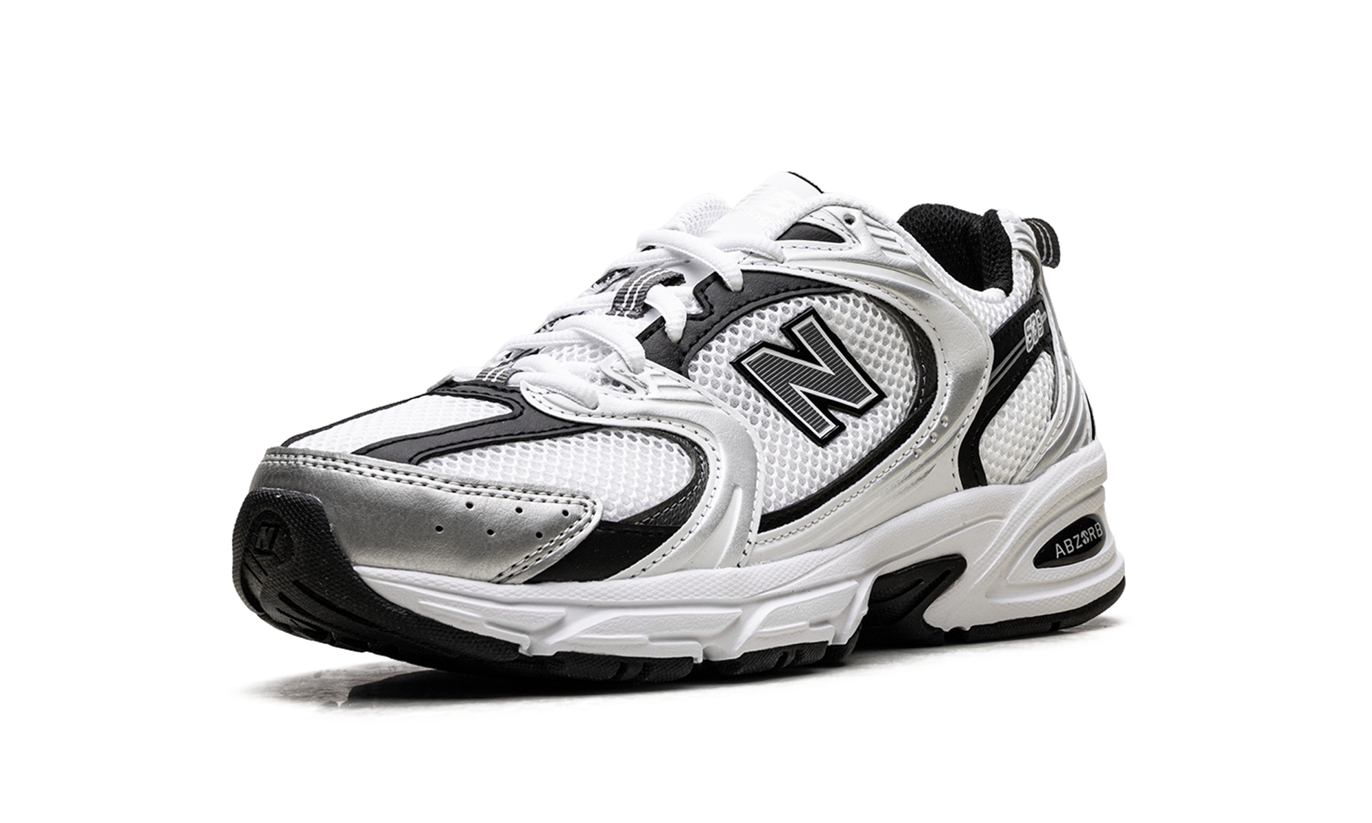 530 "White Silver Metallic Black"