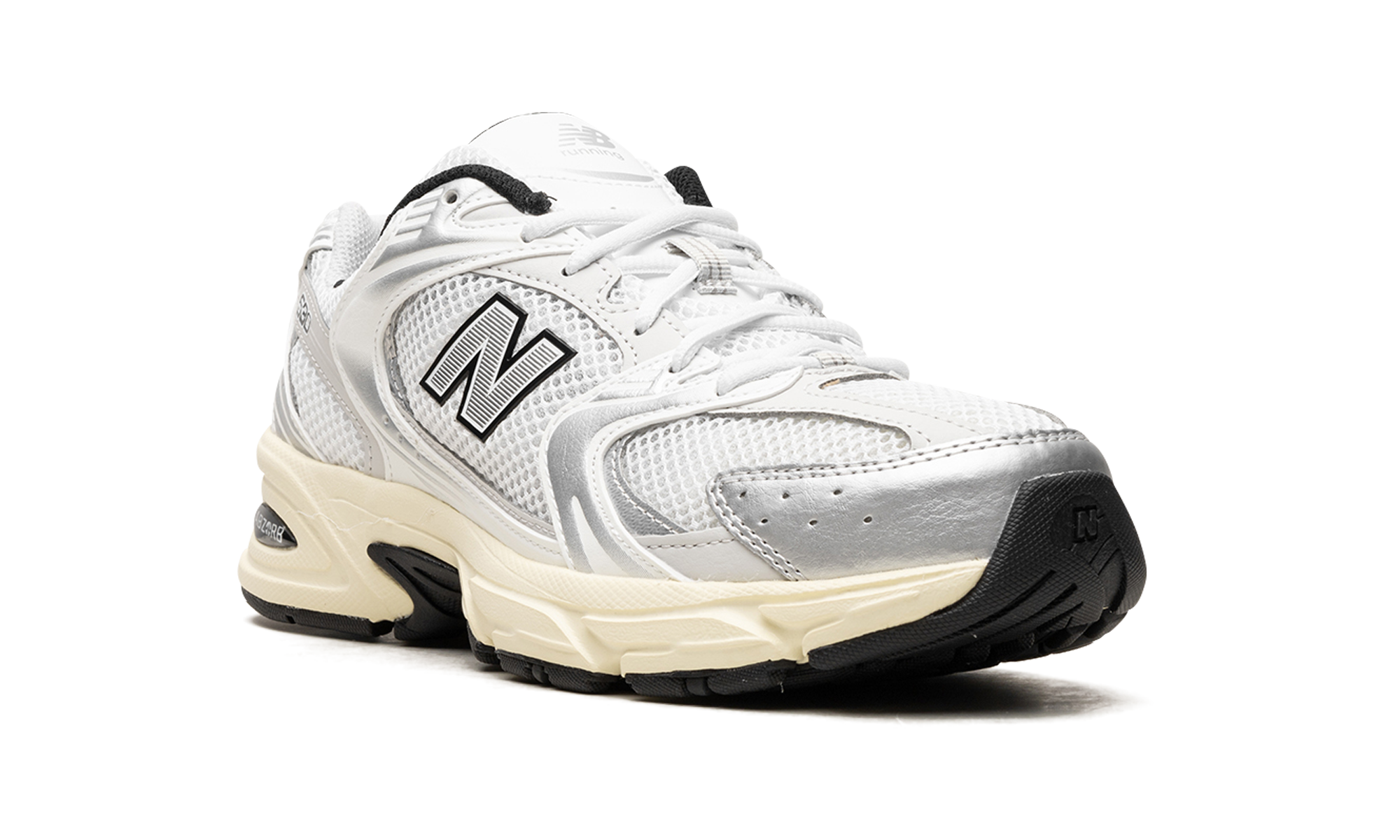 530 "White / Silver"