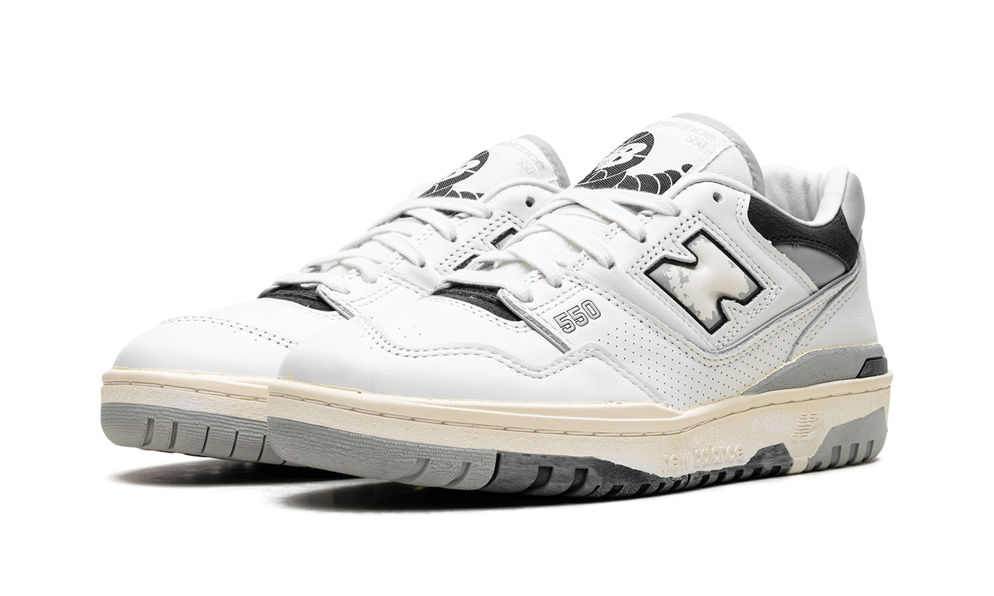 550 "Vintage White Black"