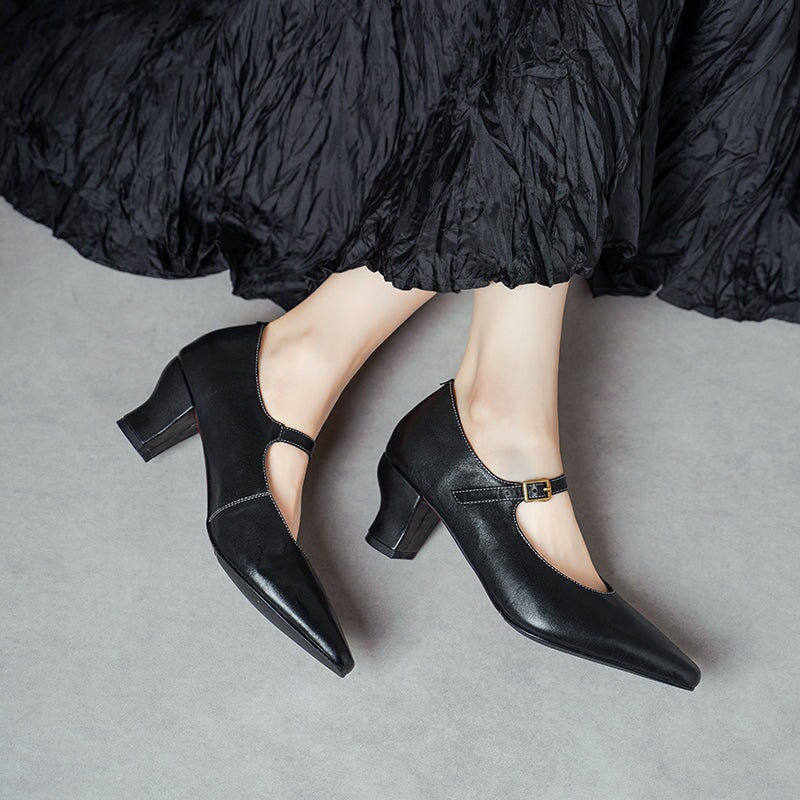 60mm Kitten Heel Point Toe Mary Jane Horse Leather Pumps in Blue/Black/White
