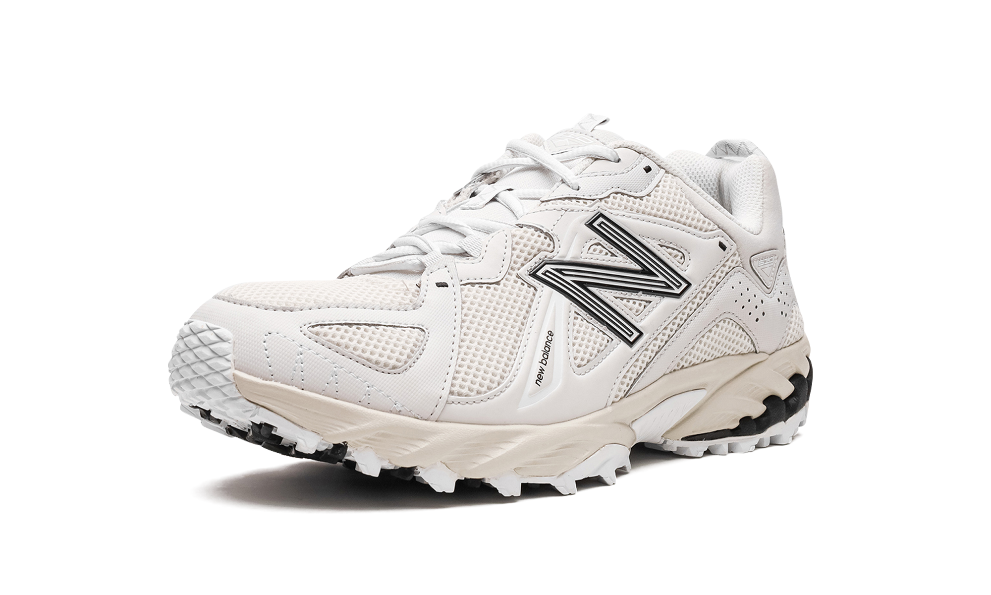 610 "Nimbus Cloud White"