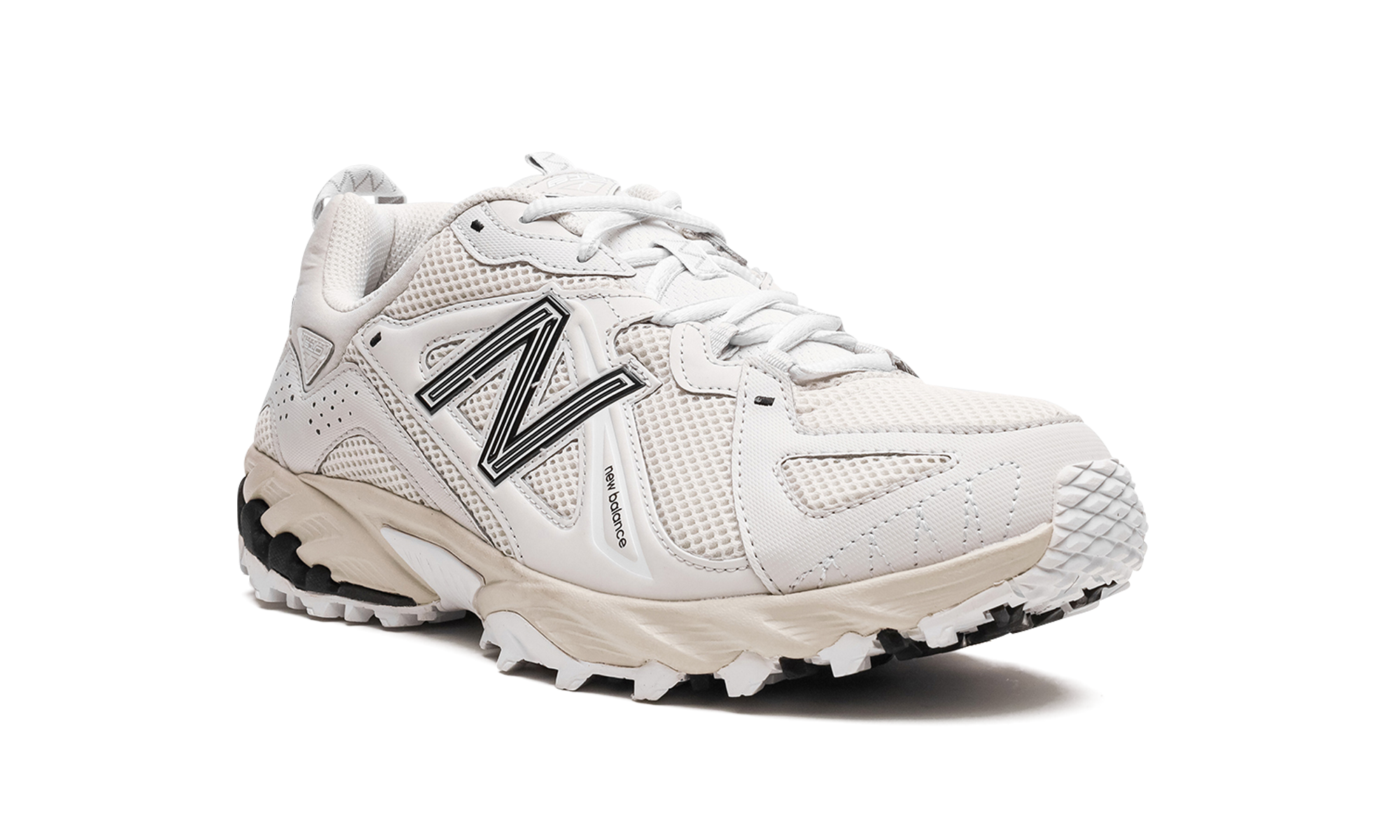 610 "Nimbus Cloud White"