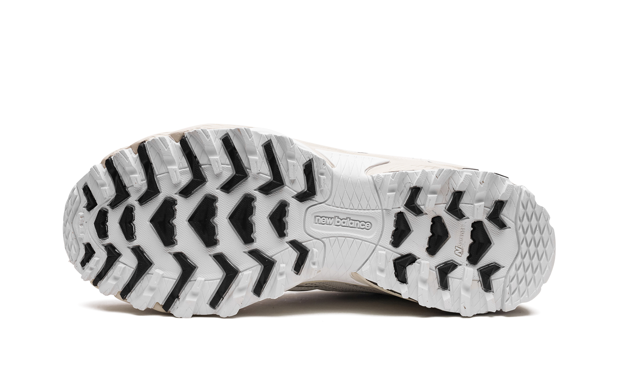 610 "Nimbus Cloud White"