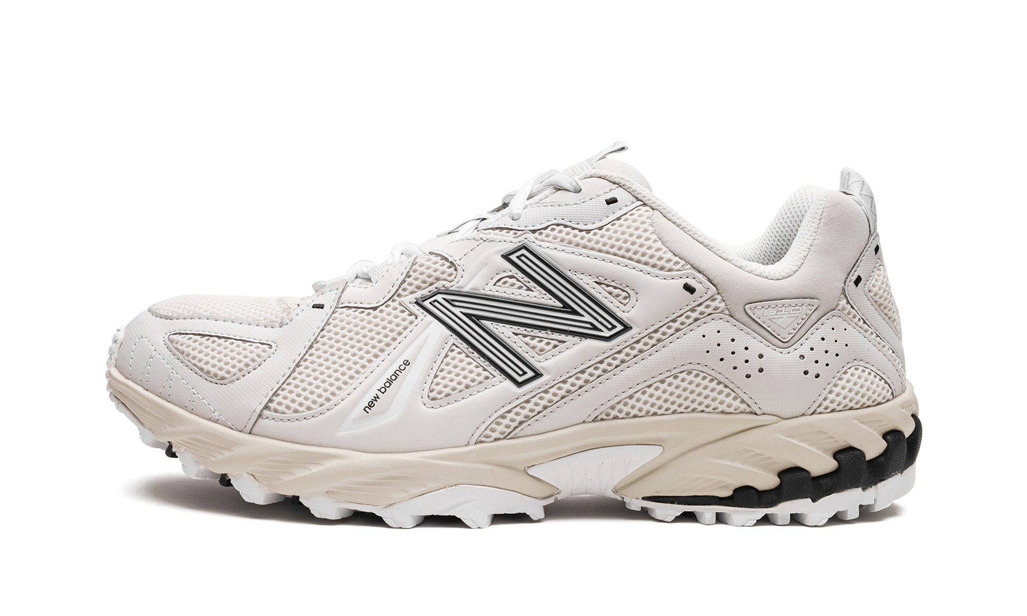 610 "Nimbus Cloud White"
