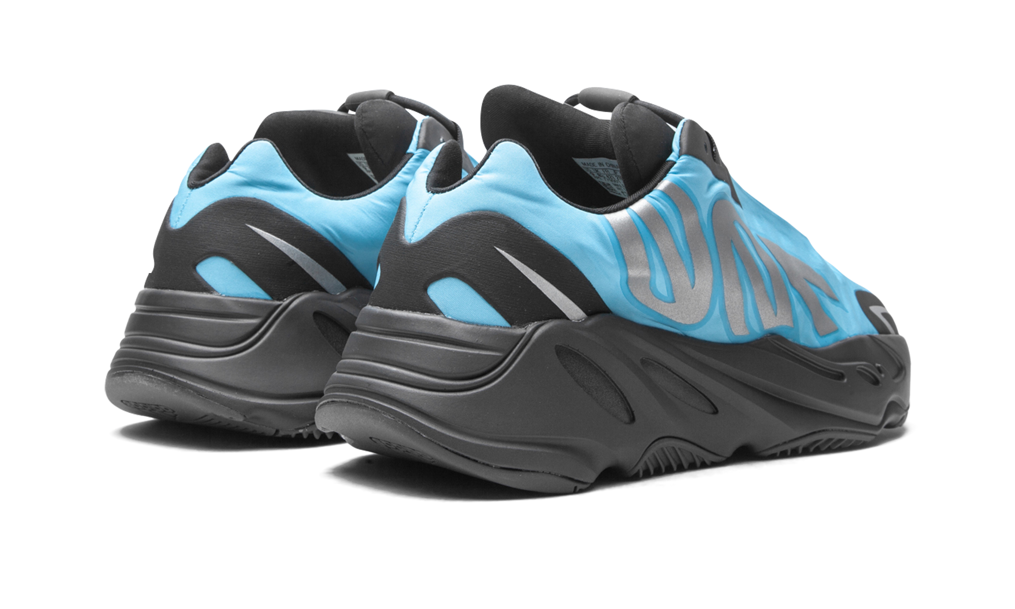 700 Mnvn "Bright Cyan"
