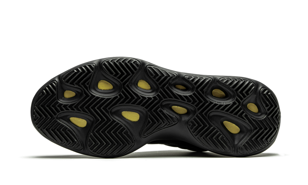 700 V3 "Alvah"