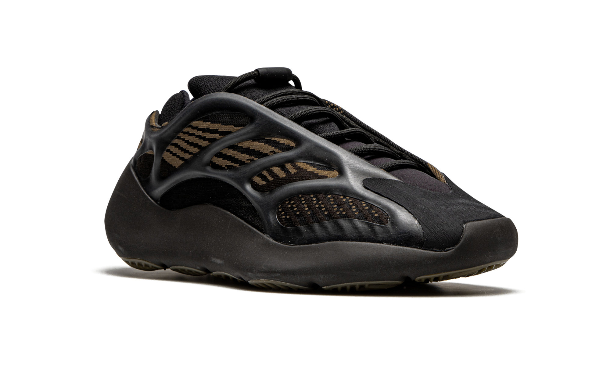 700 V3 "Clay Brown"