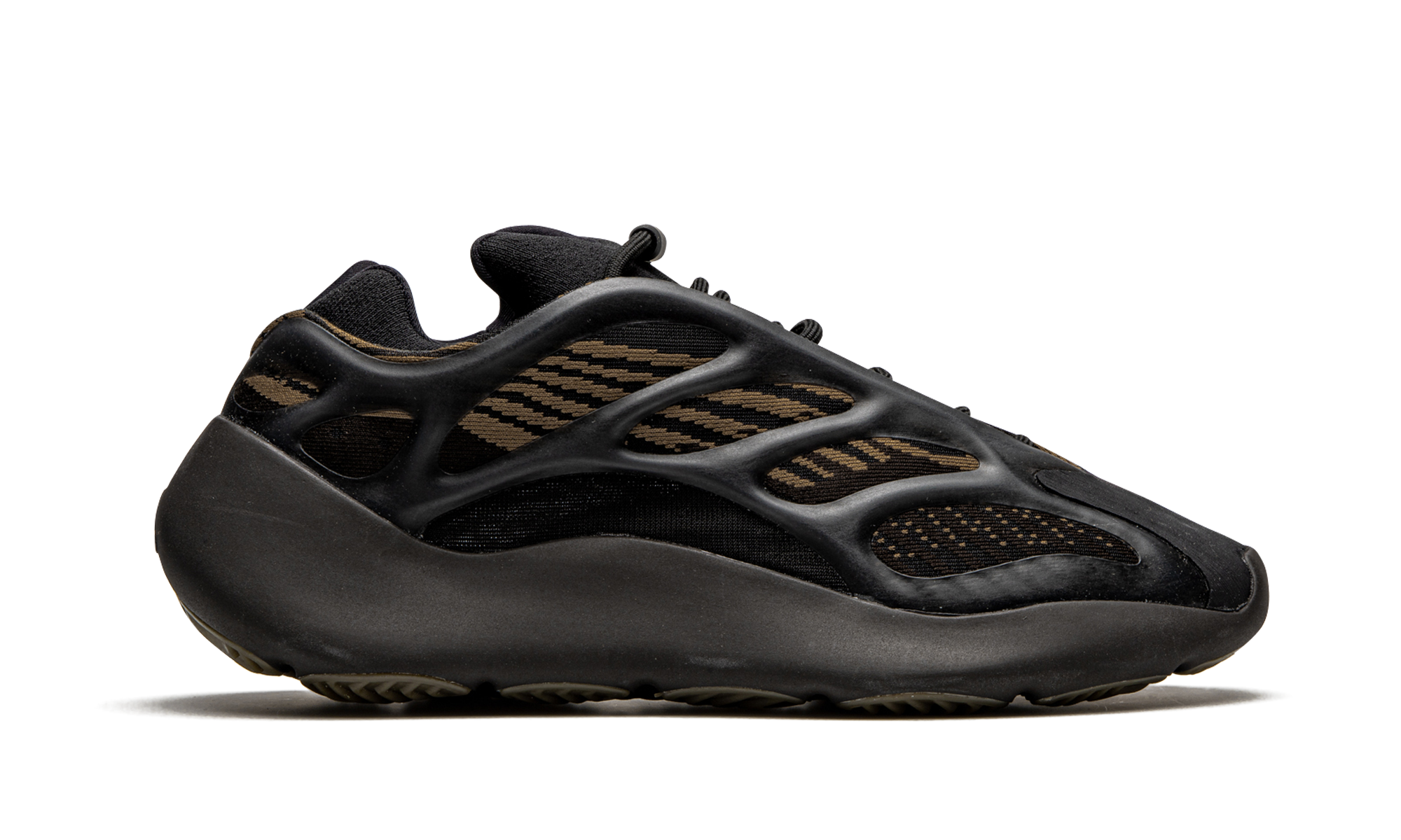 700 V3 "Clay Brown"