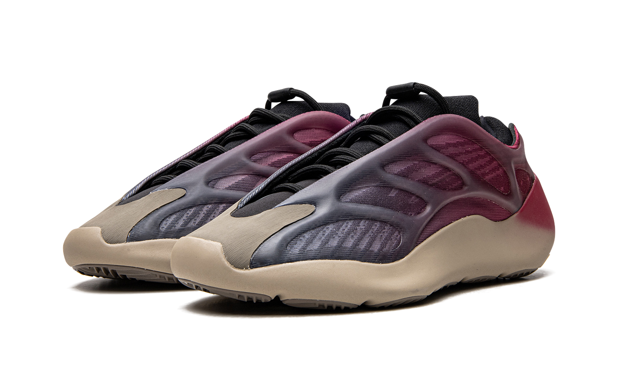 700 V3 "Fade Carbon"