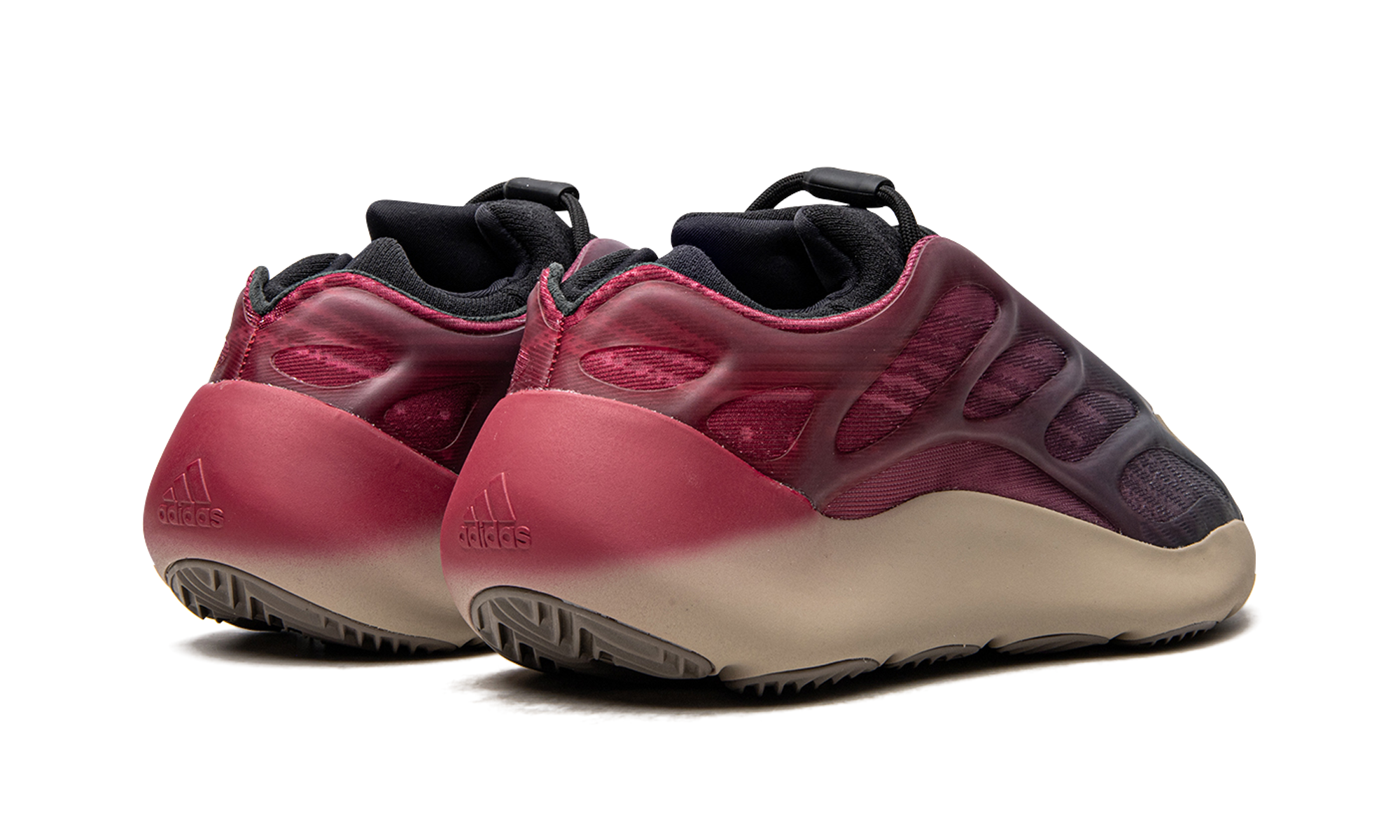 700 V3 "Fade Carbon"