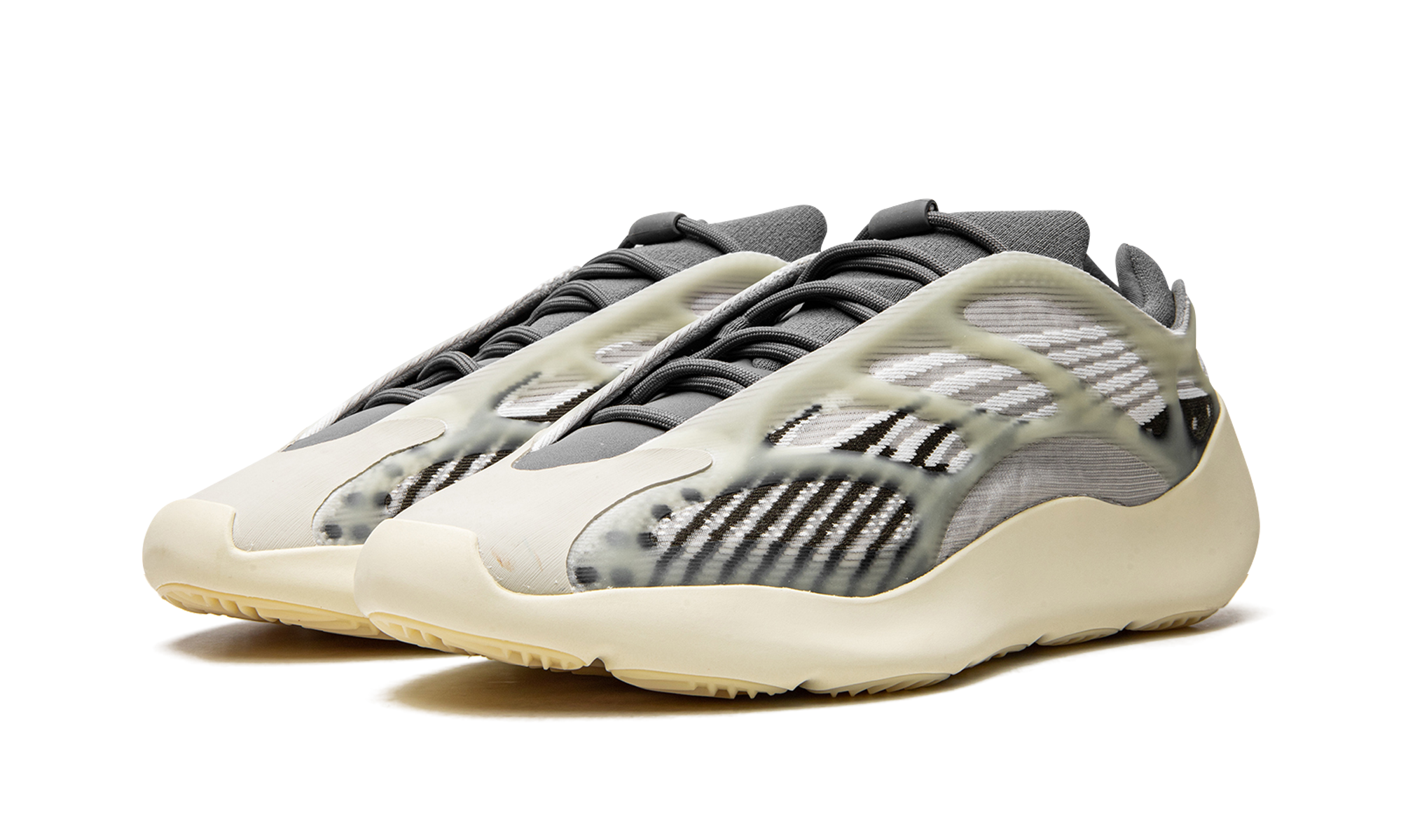 700 V3 "Fade Salt"