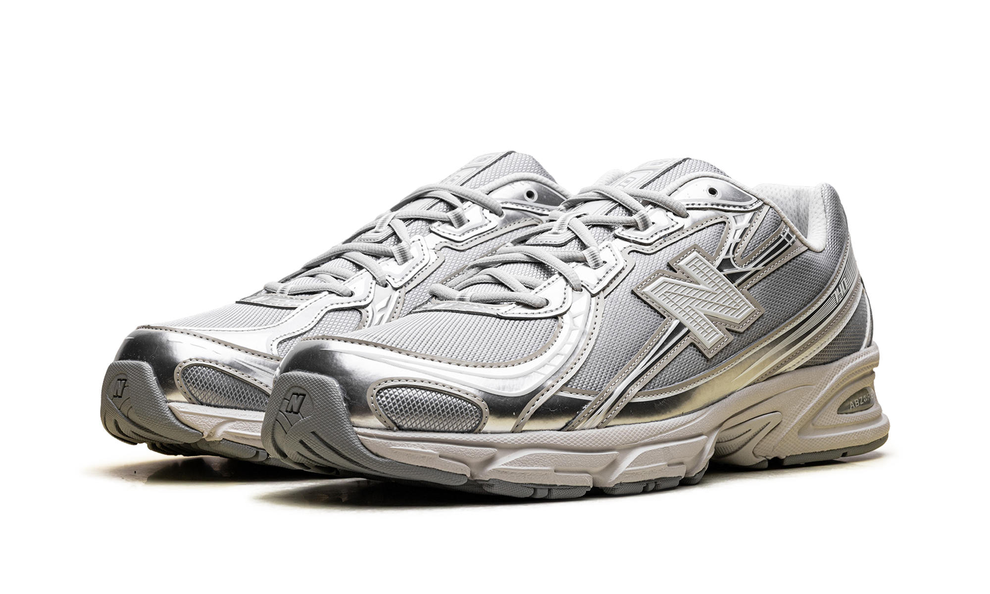 740 "Metallic Silver"