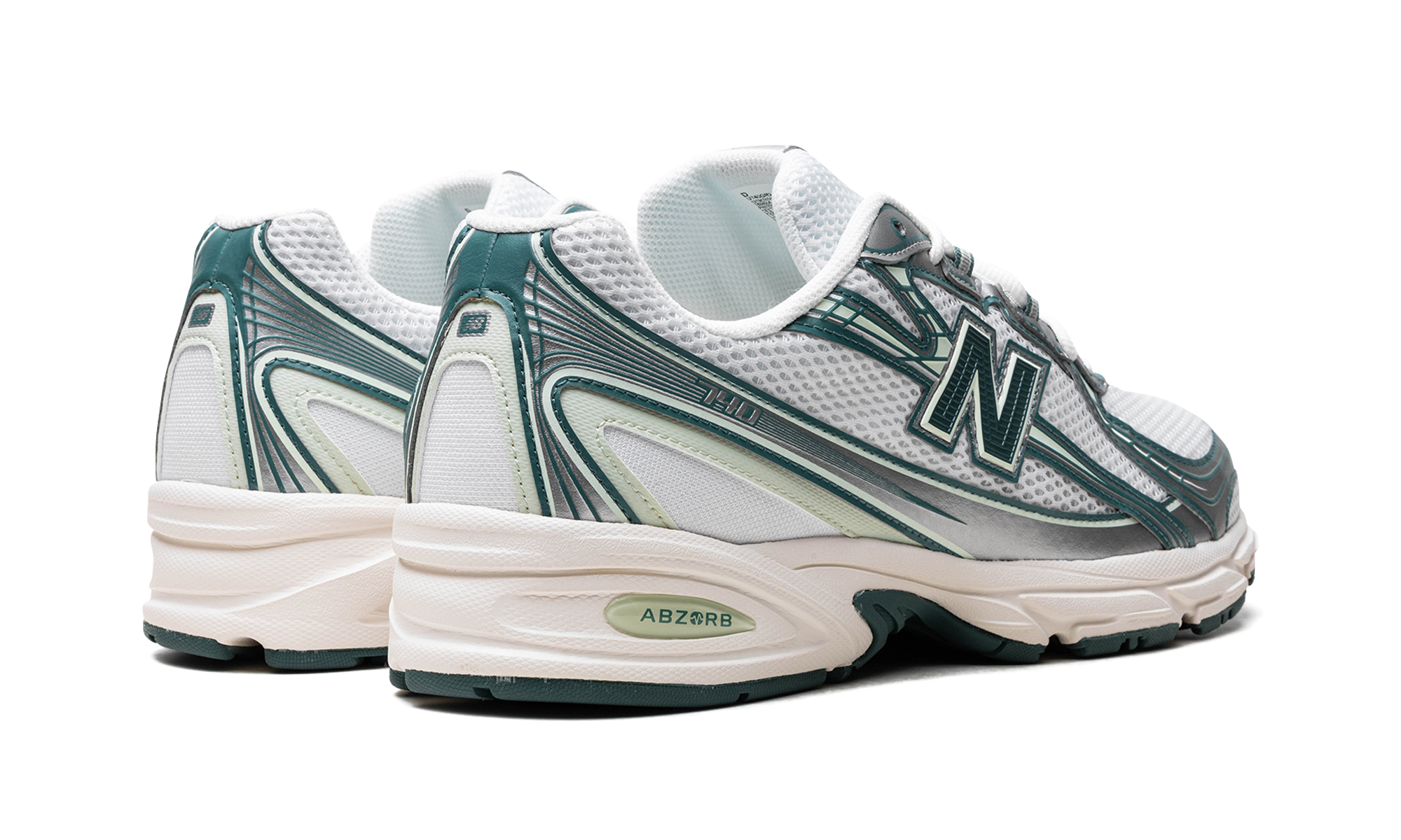 740 "White / Marsh Green"