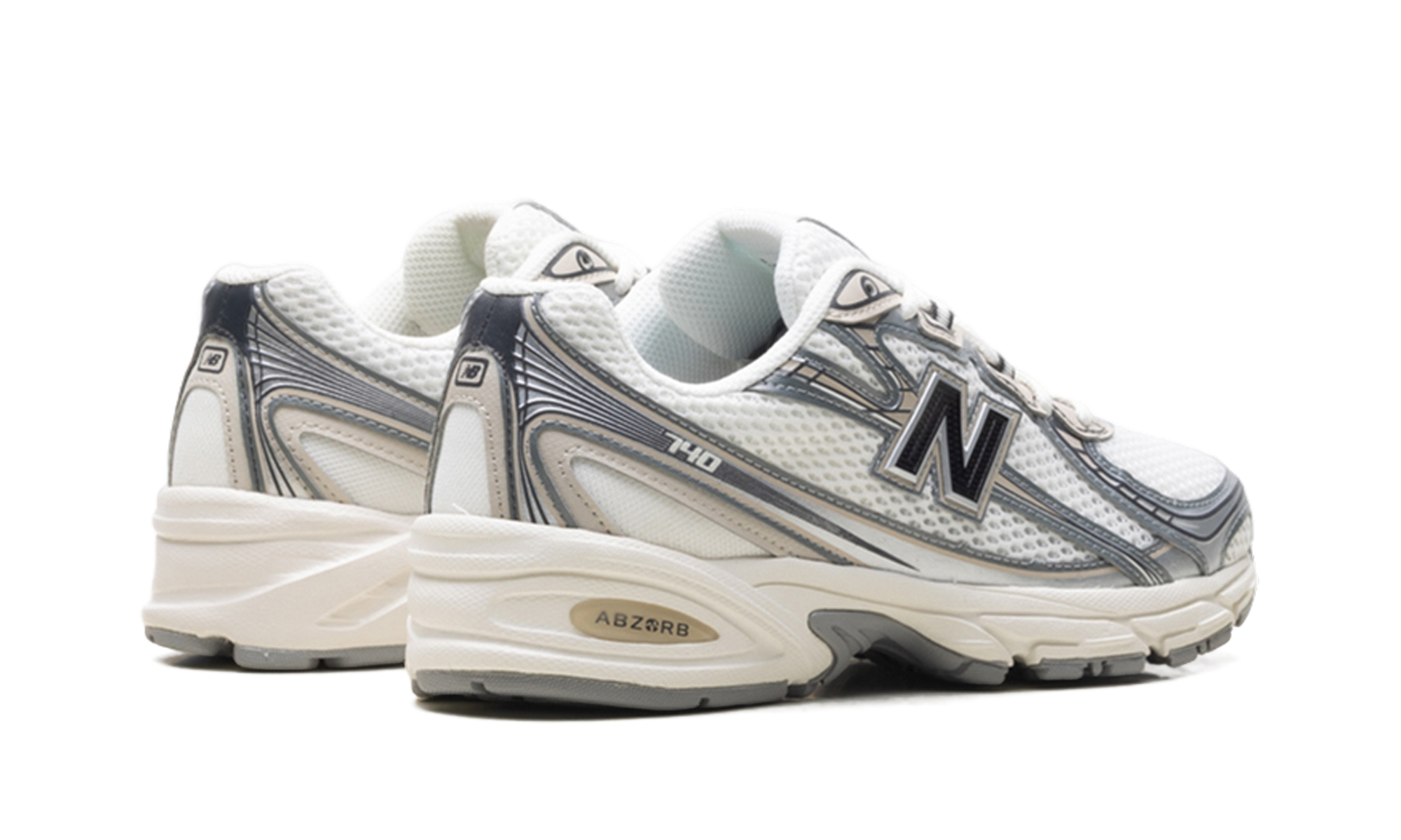 740 "White/linen/black"
