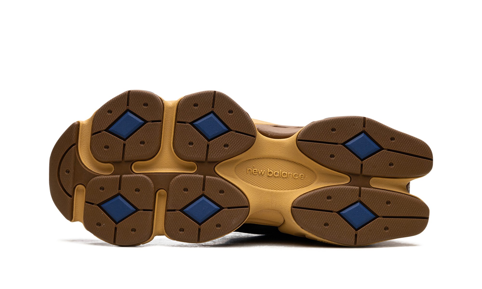 9060 "Black Royal Gum"