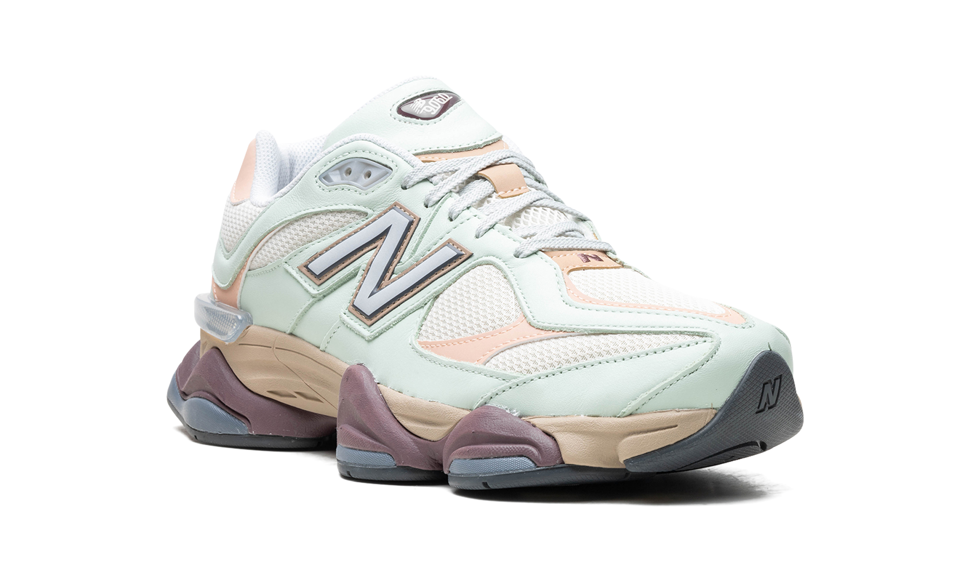 9060 "Clay Ash"