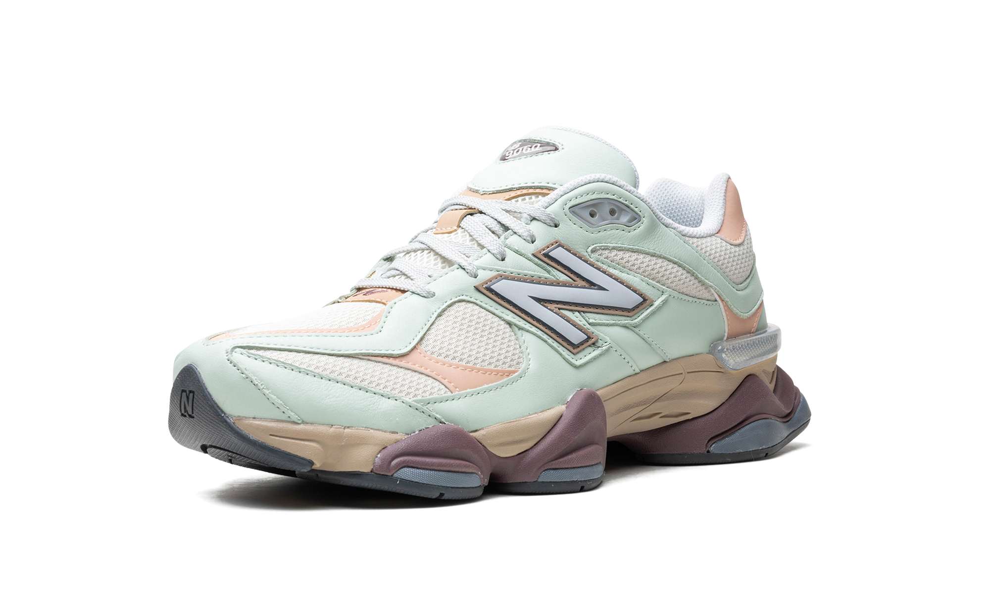 9060 "Clay Ash"