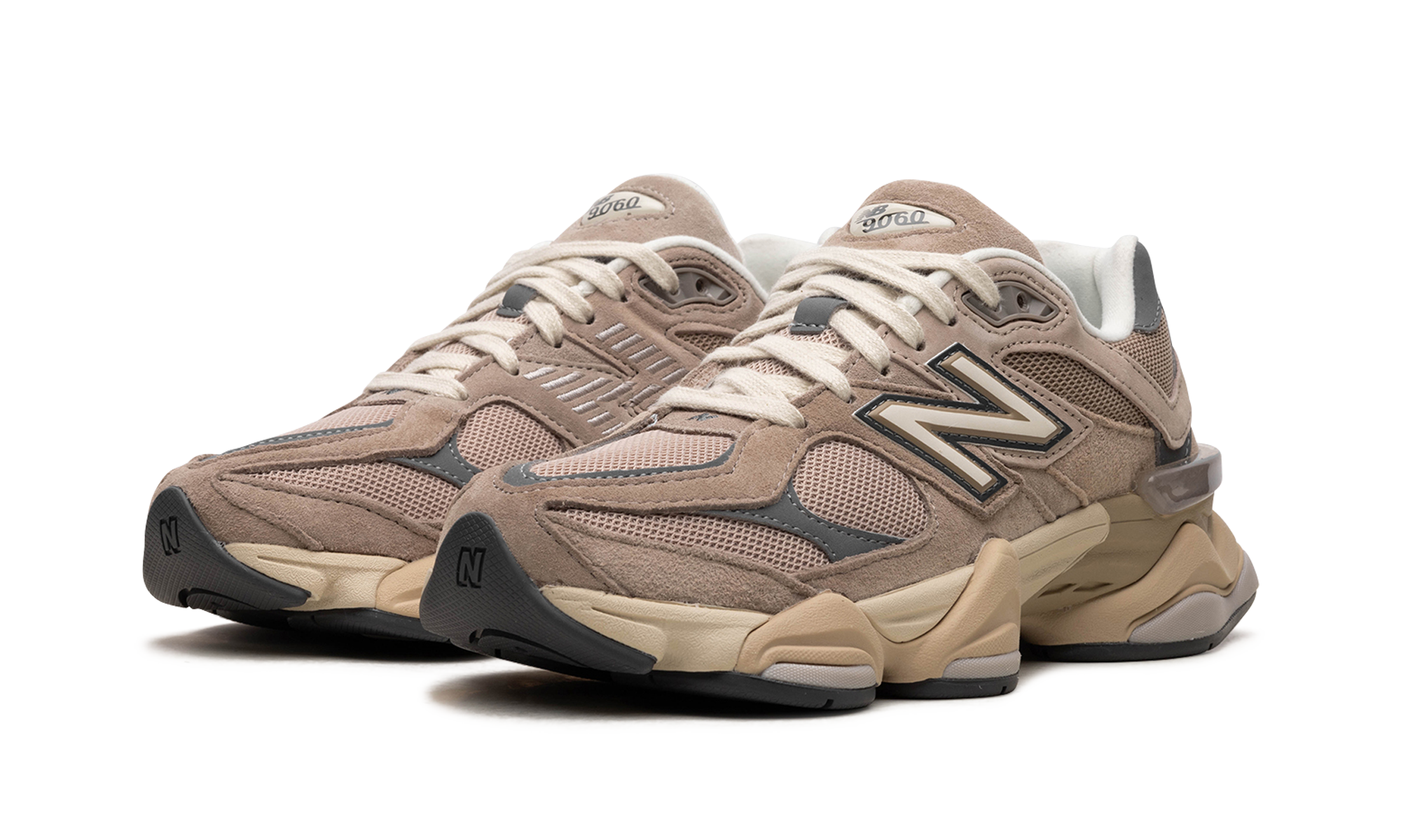 9060 "Driftwood Castlerock"