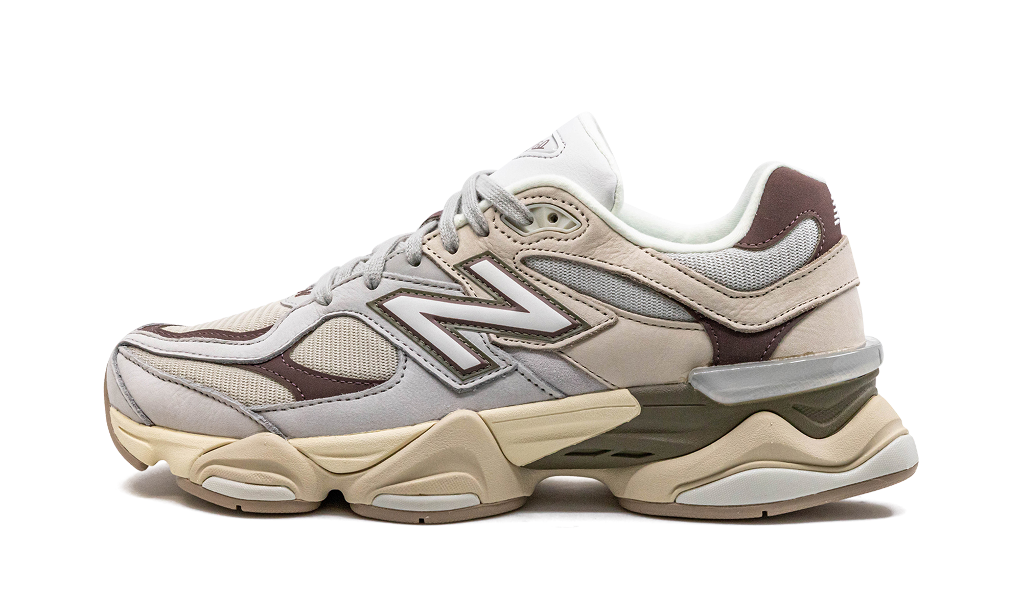 9060 "Grey Matter / Timberwolf"