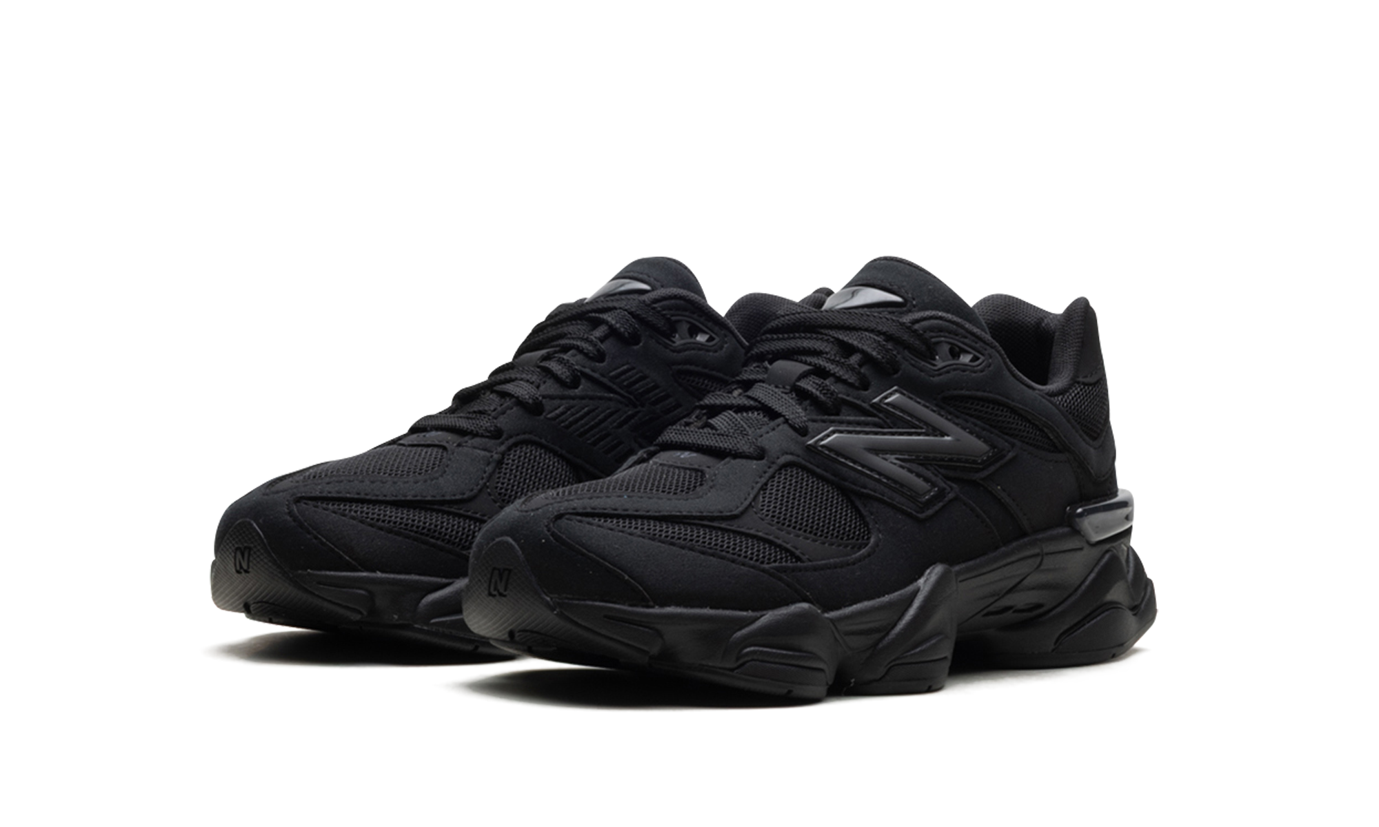 9060 GS "Triple Black"