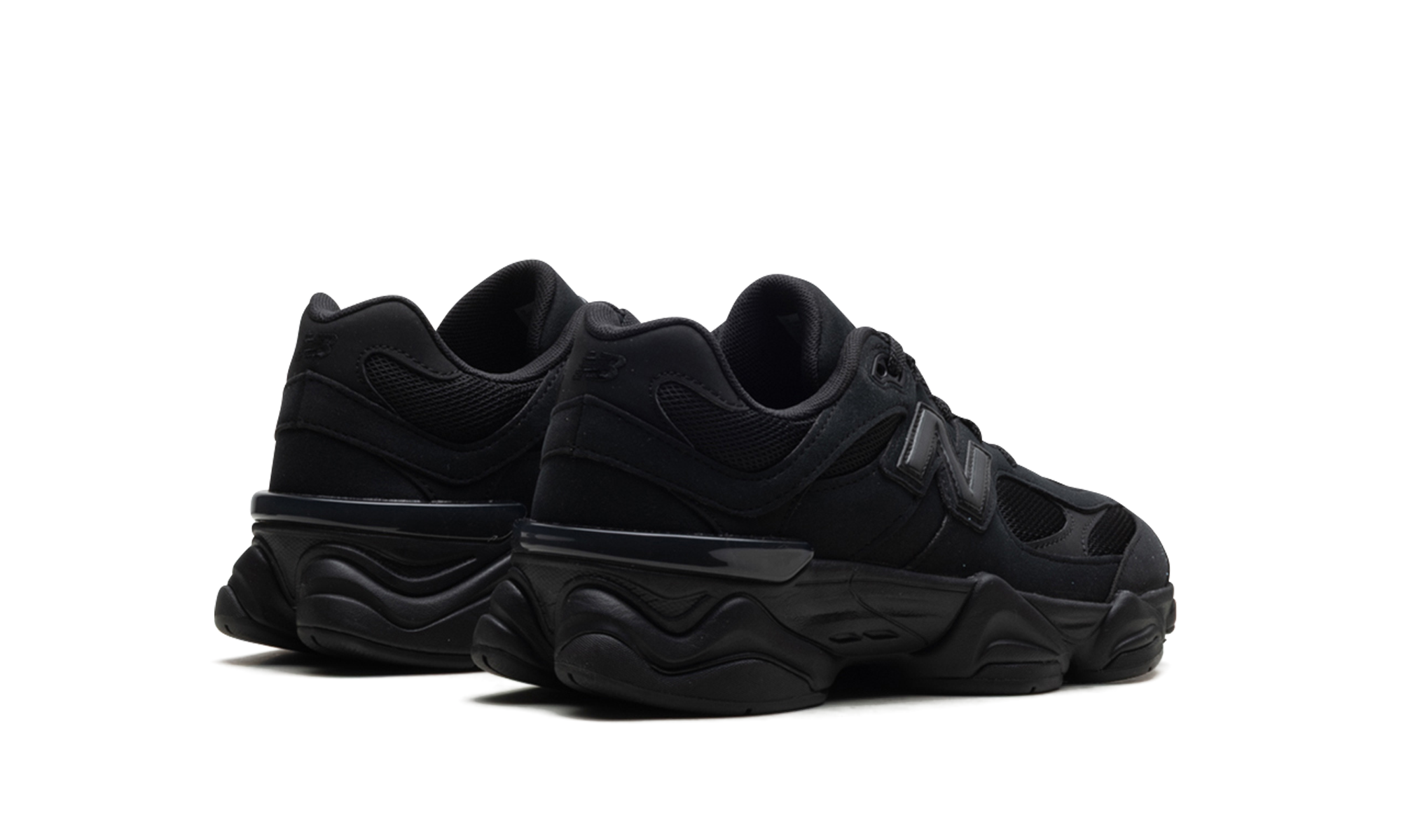 9060 GS "Triple Black"