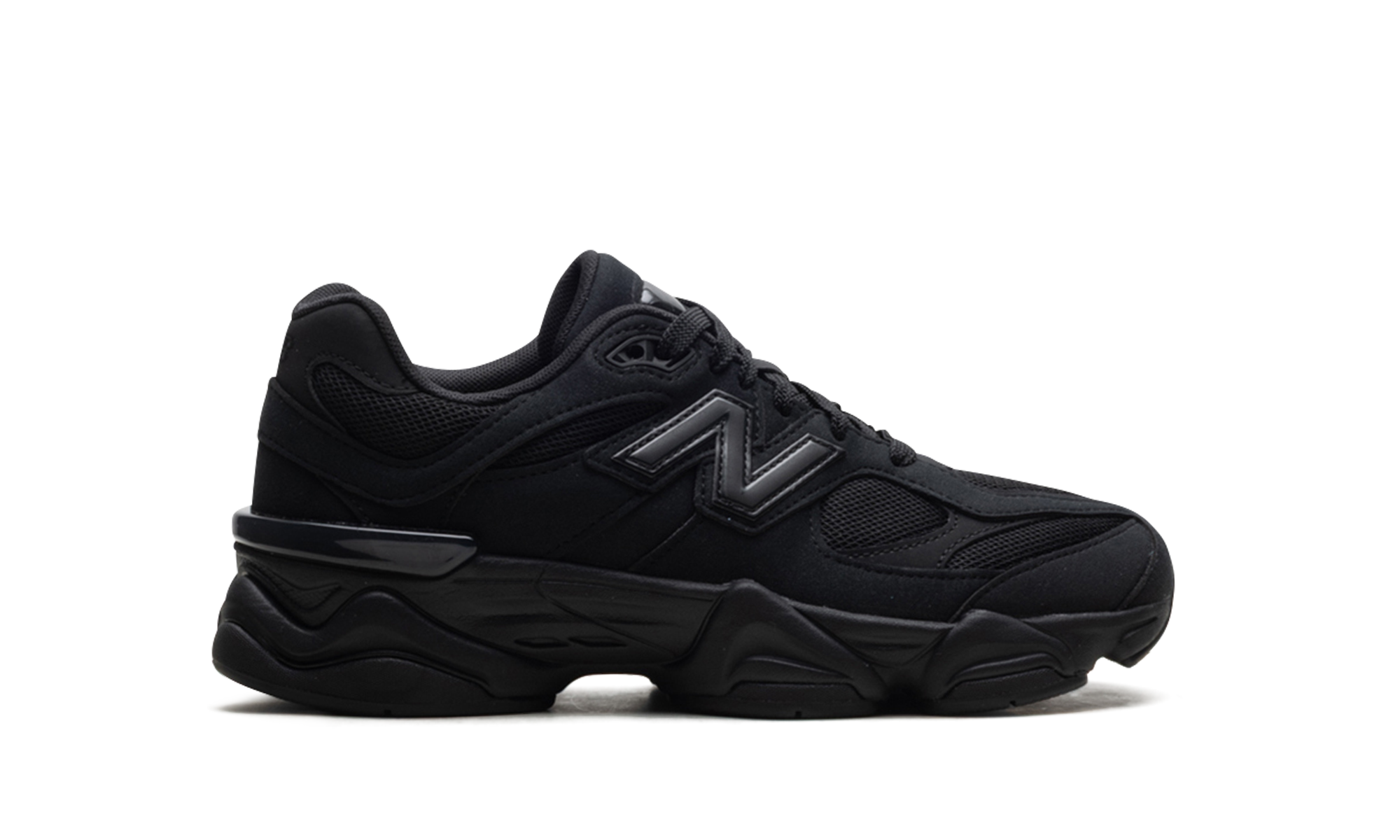 9060 GS "Triple Black"