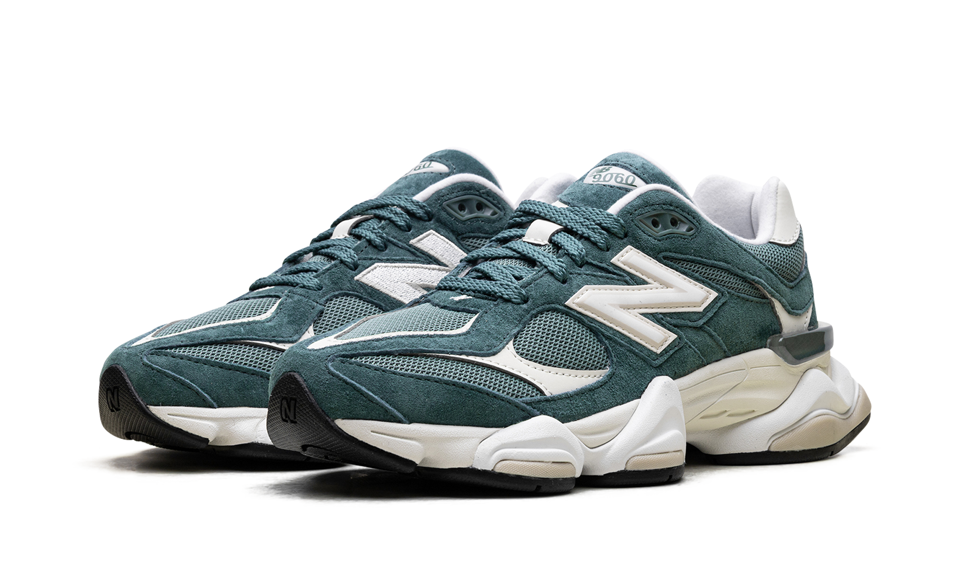 9060 "New Spruce Angora"
