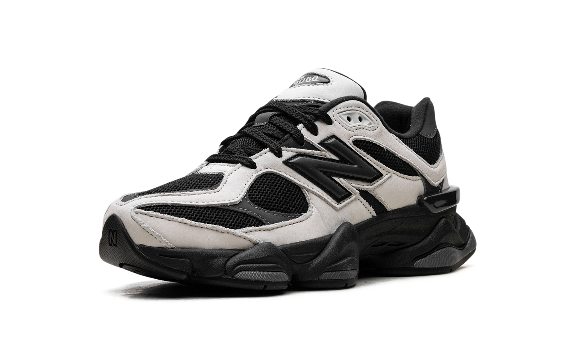 9060 "Off White Black"