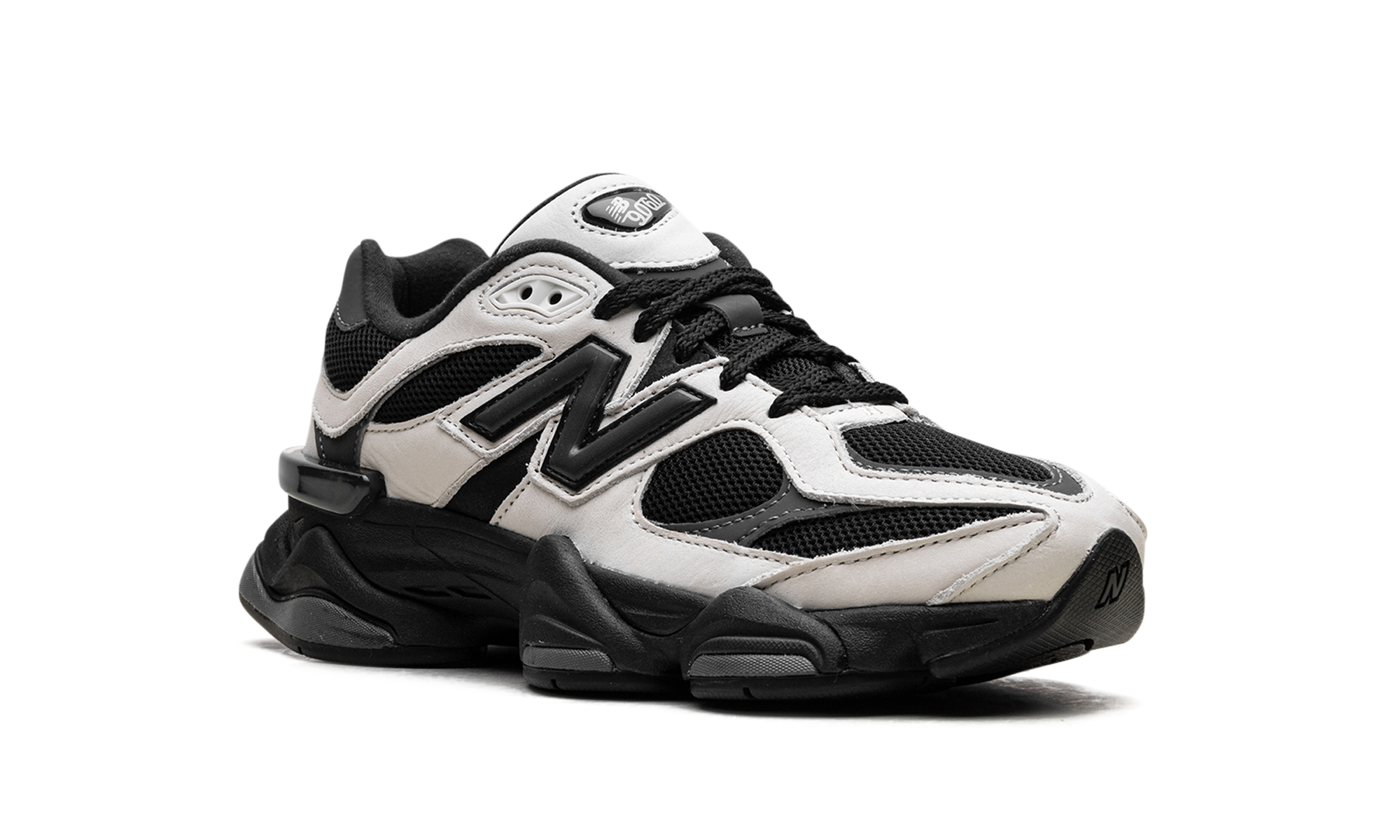 9060 "Off White Black"