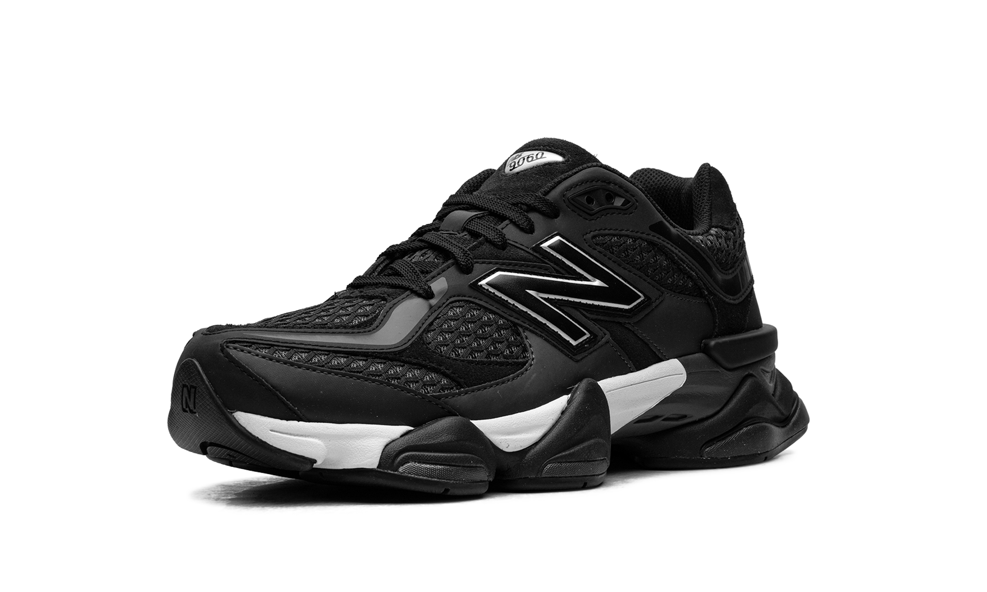 9060 "Shoe Palace - Black/silver"