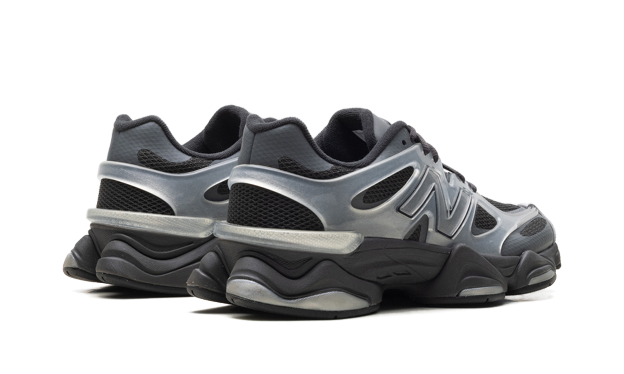 9060x Caged "Silver Metallic"