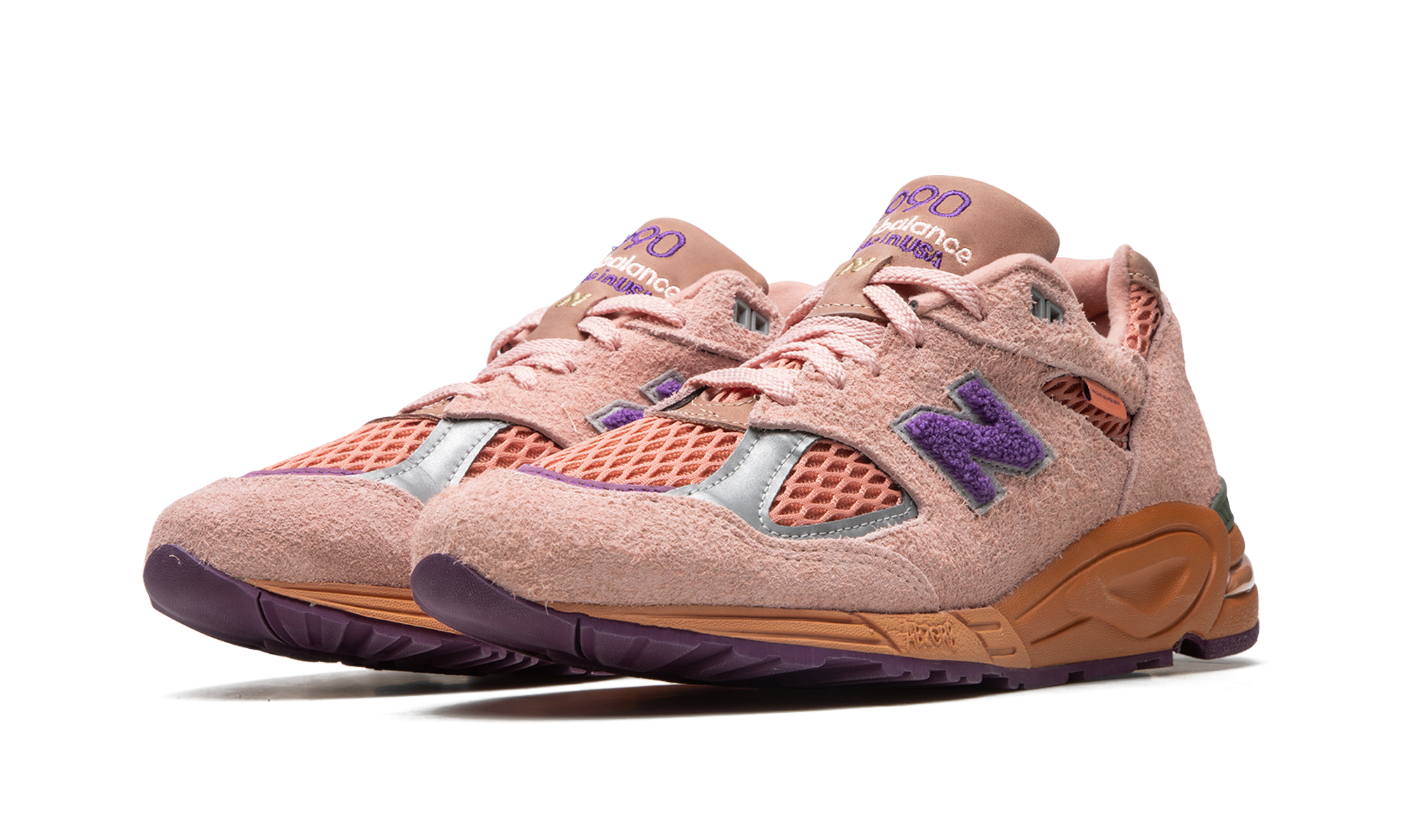 990 V2 "Salehe Bembury - Sand Be The Time"