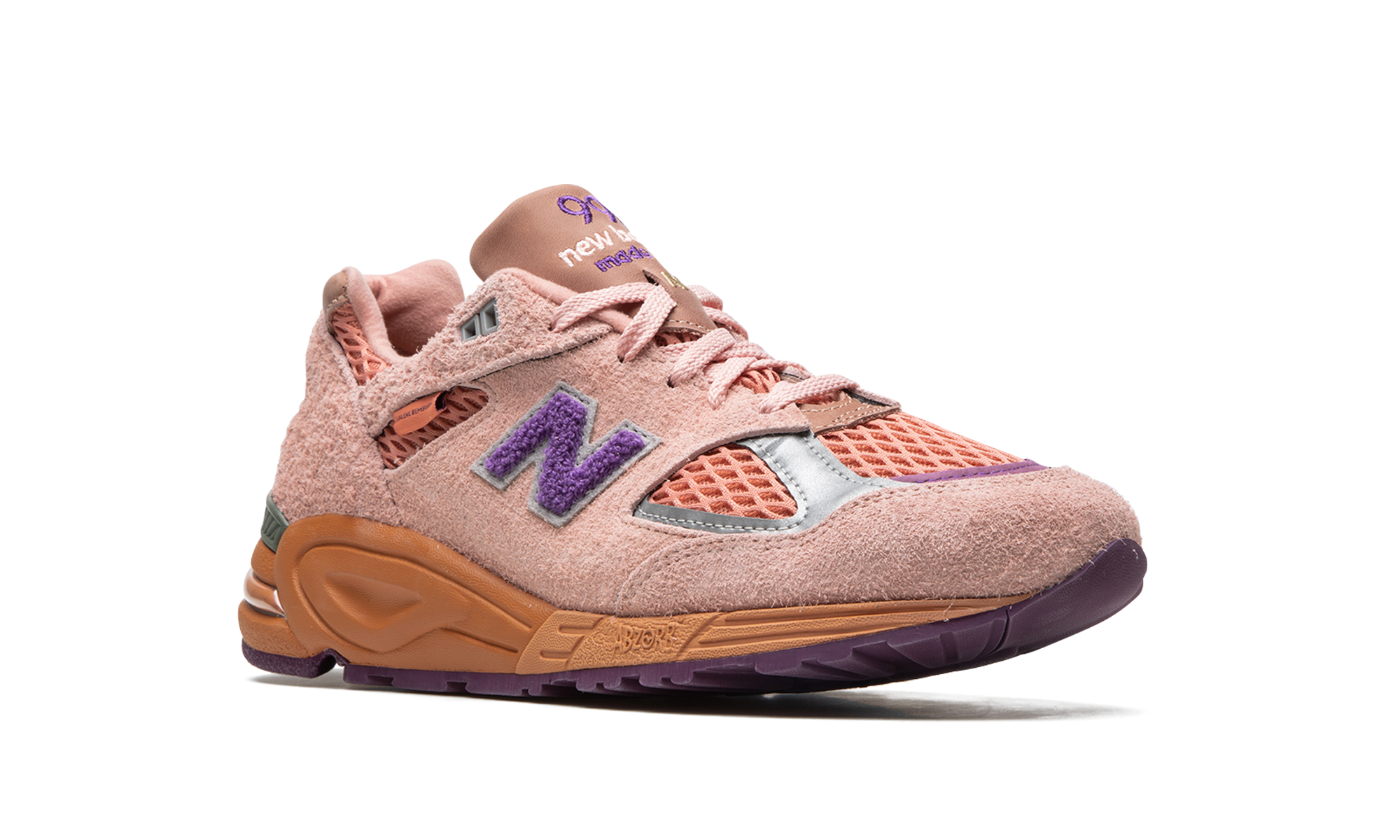 990 V2 "Salehe Bembury - Sand Be The Time"