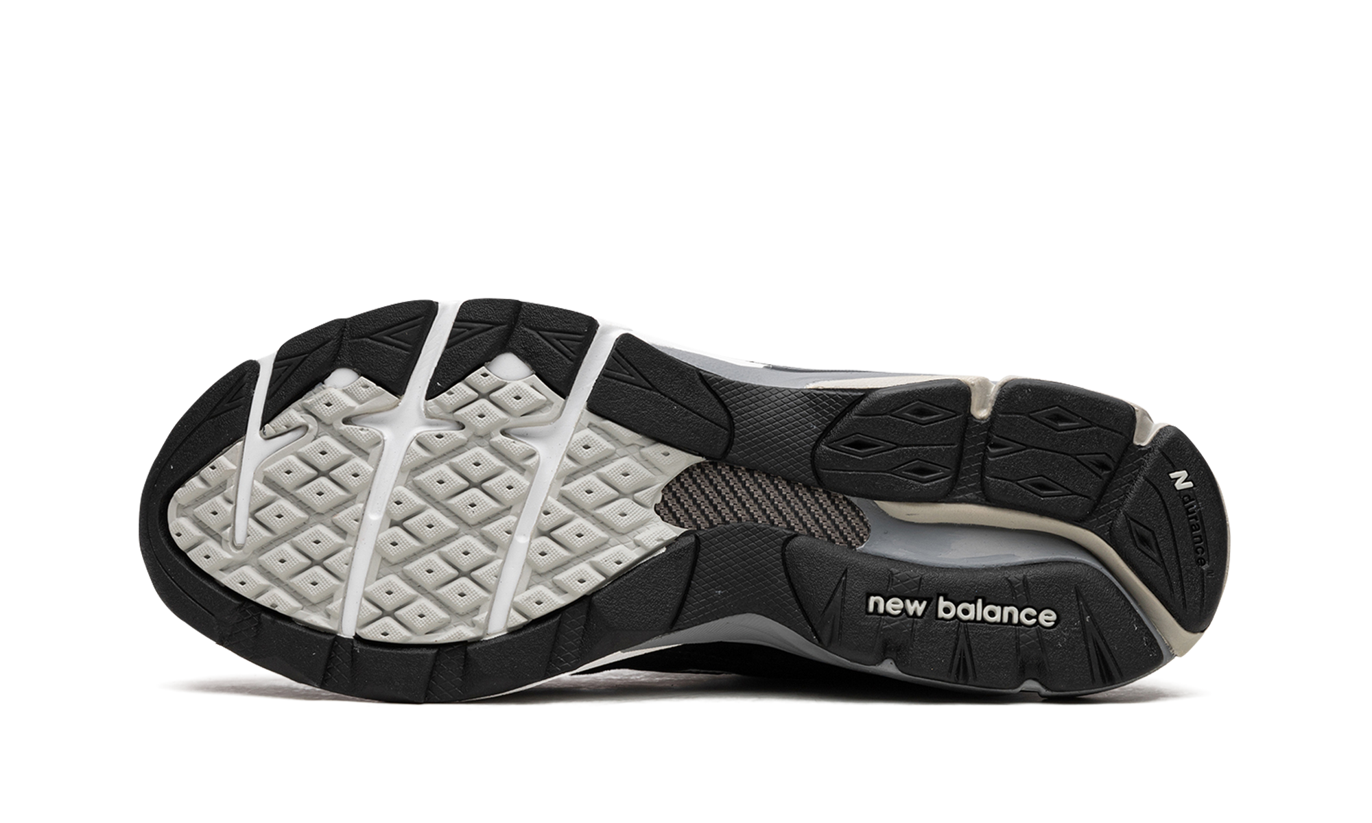 990v3 "Black / White"