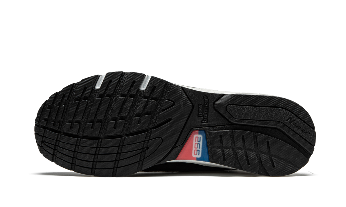 992 "Black/grey"