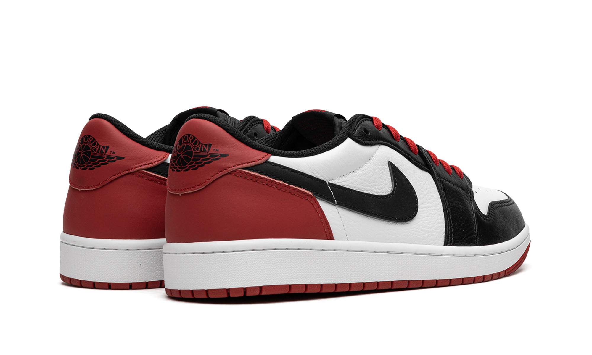 AJ 1 Low OG "Black Toe 2023"